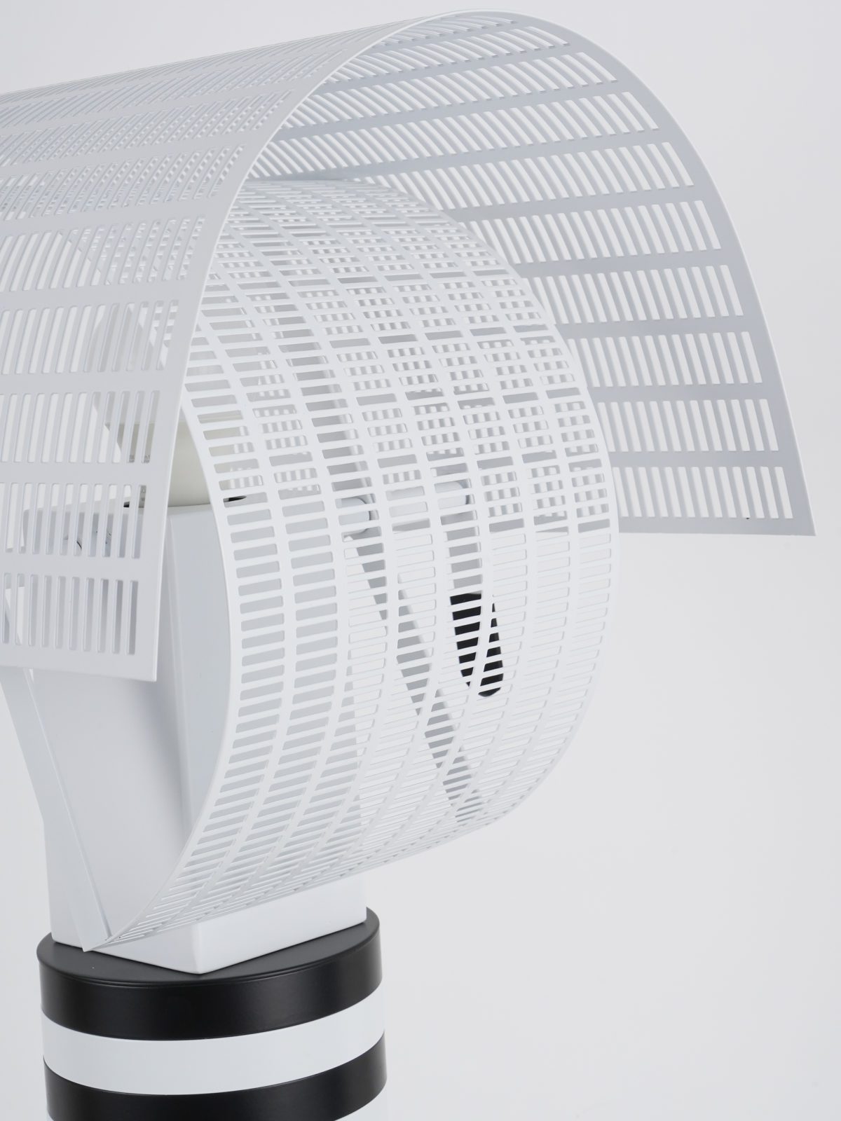 modern-geometric-shogun-table-lamp-with-adjustable-black-and-white-striped-metal-shades