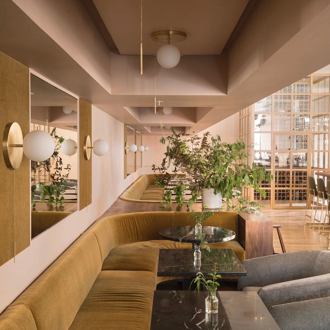 modern-signal-brass-ceiling-light-with-hand-blown-glass-globe-and-pull-switch