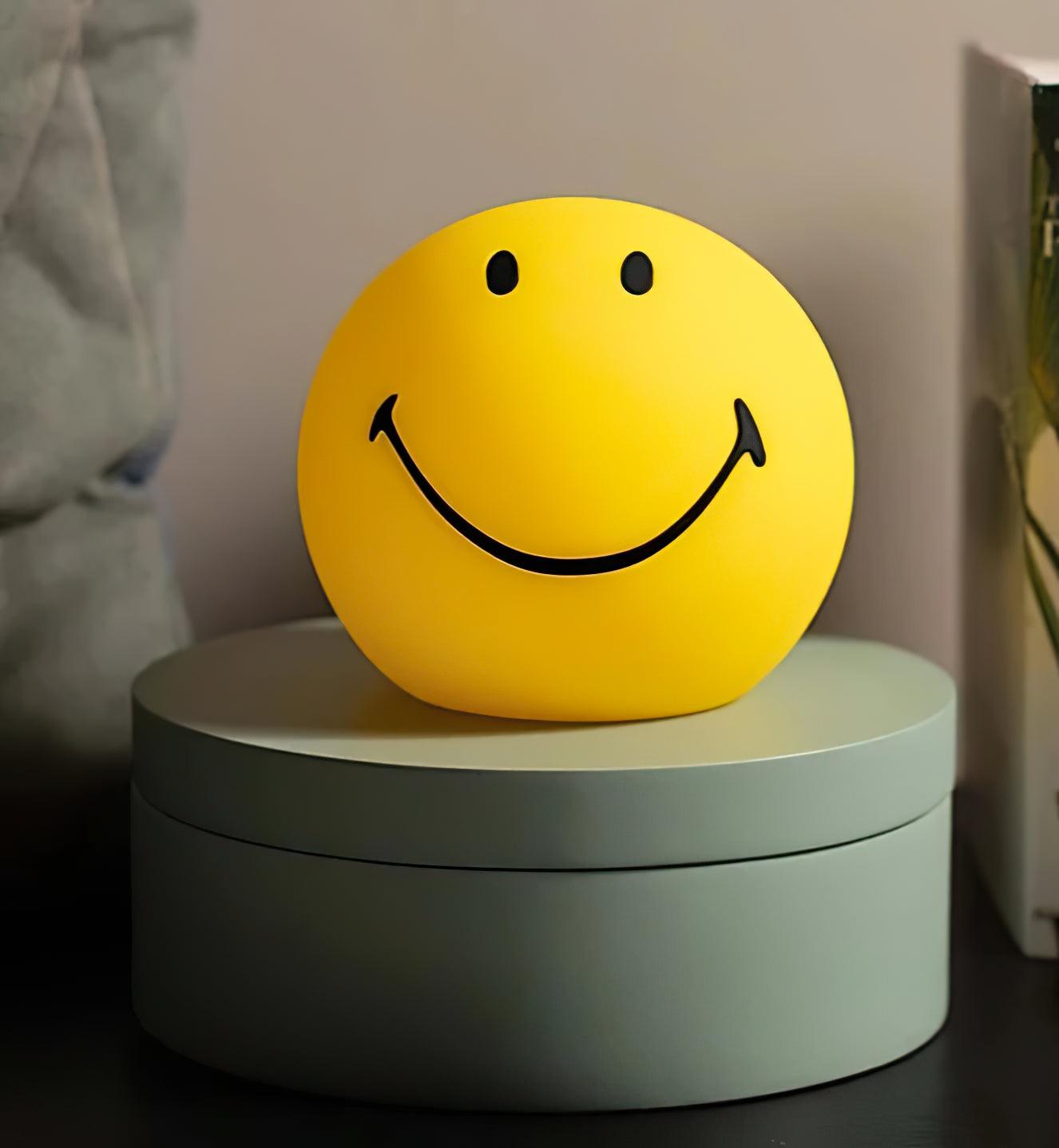 Modern Smiling Face Rechargeable LED Table Lamp for Bedside and Kids Bedroom Decor
