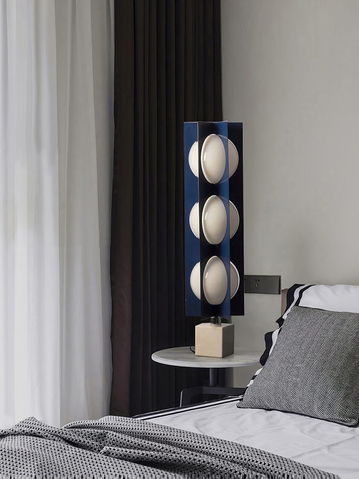 modern-spherical-geometric-table-lamp-with-white-marble-base-and-blue-iron-body-multi-globe-led-desk-light