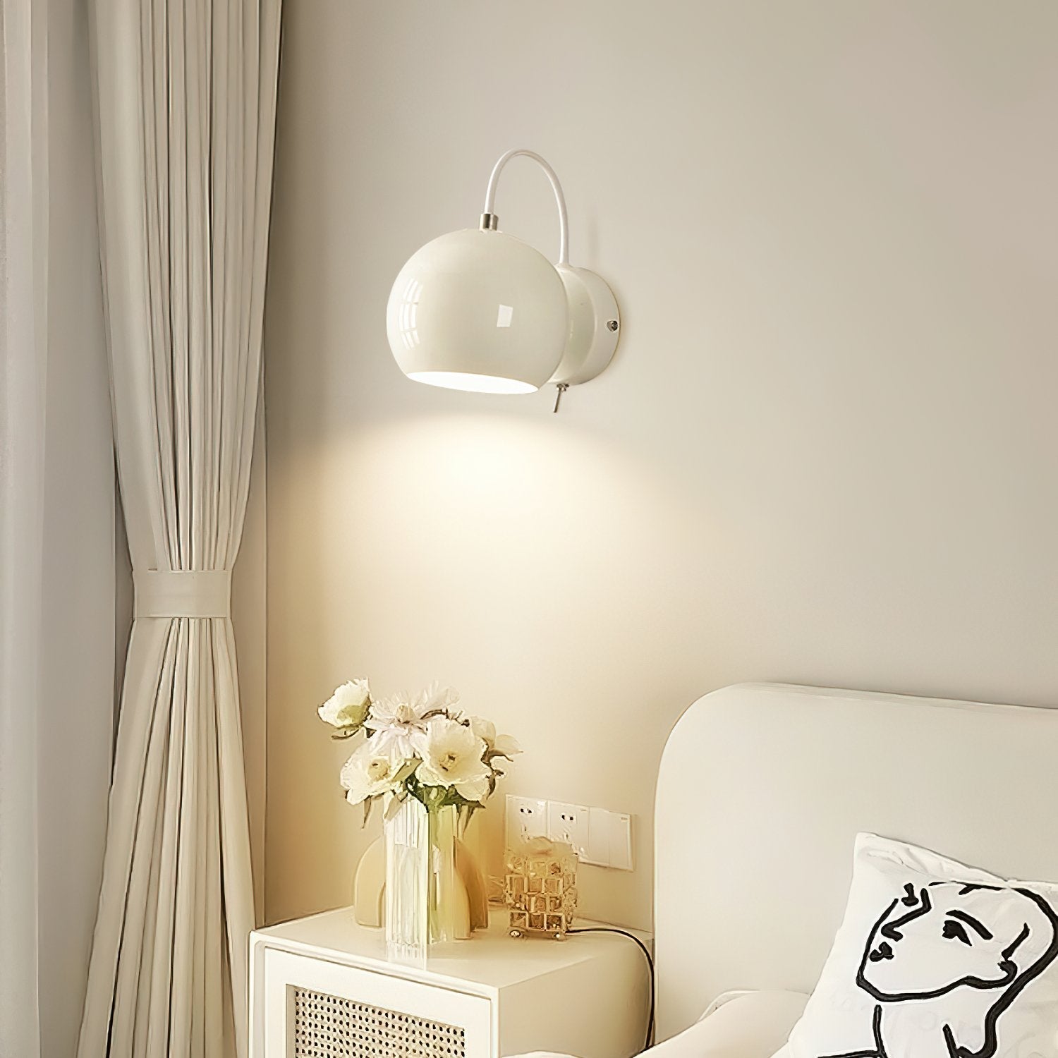contemporary-round-iron-wall-sconce-elegant-spherical-indoor-lighting-for-hallways-and-bedrooms