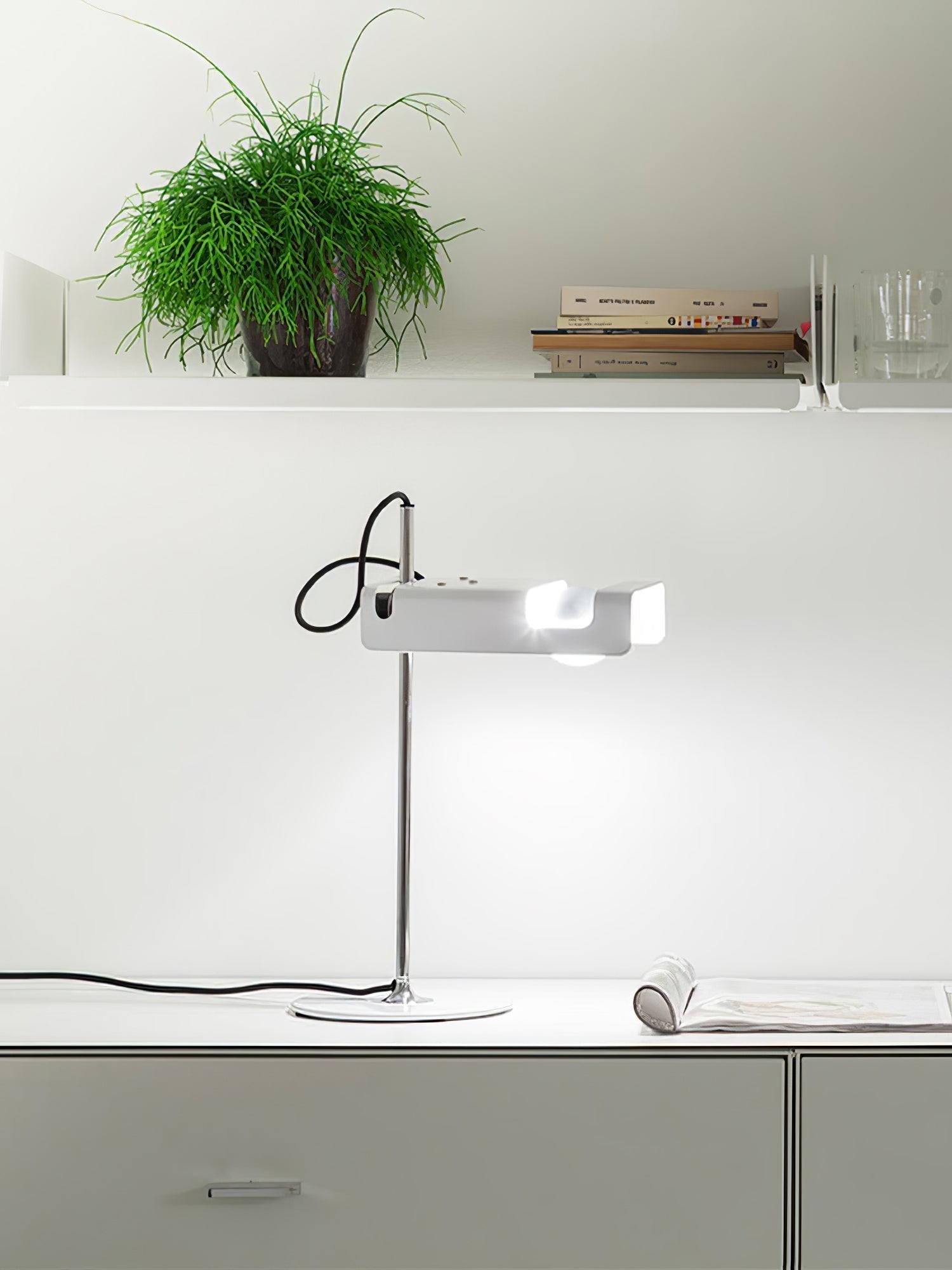 Modern Spider Metal Adjustable Table Lamp with Tilting Spotlight for Bedroom Nightstand or Desk