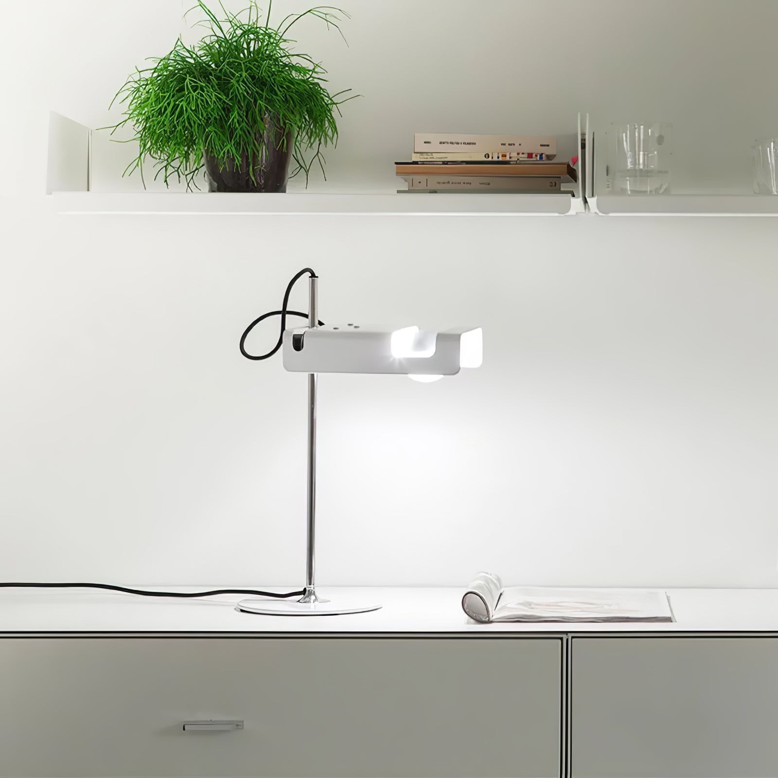 Modern Spider Metal Adjustable Table Lamp with Tilting Spotlight for Bedroom Nightstand or Desk