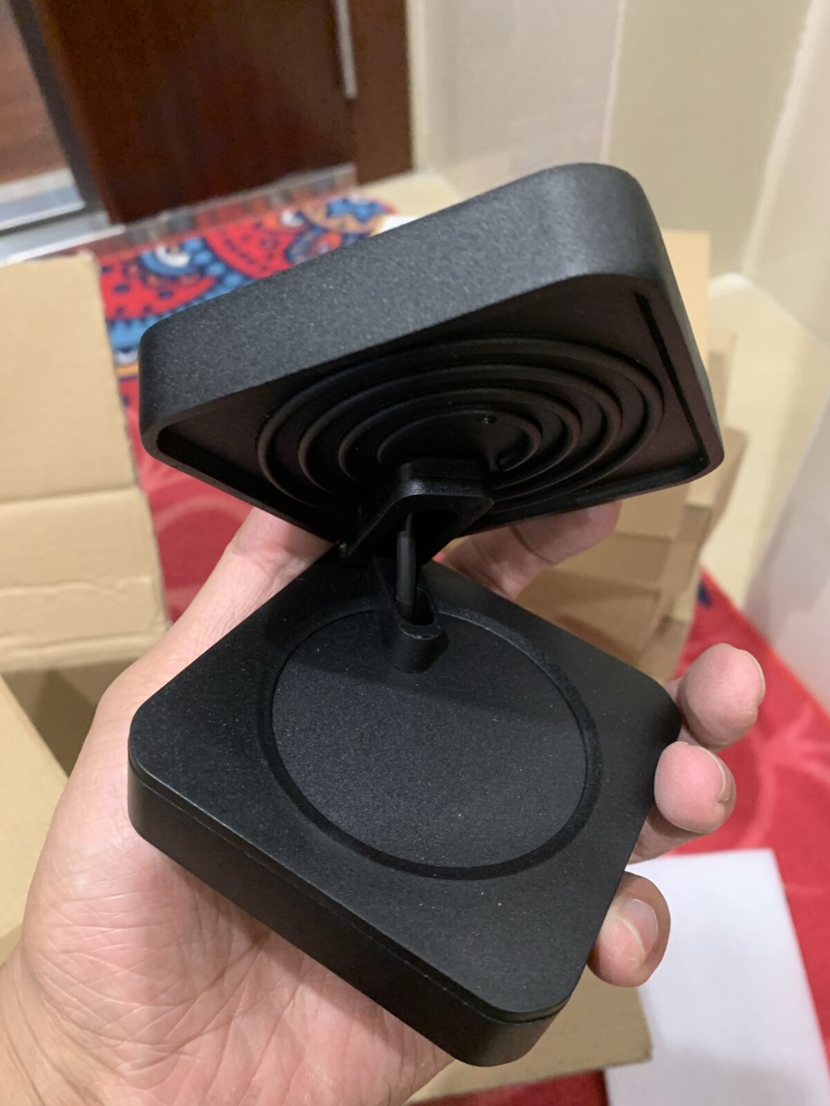 modern-square-adjustable-led-downlight-7w-355-degree-rotating-surface-mount-ceiling-and-wall-spot-light