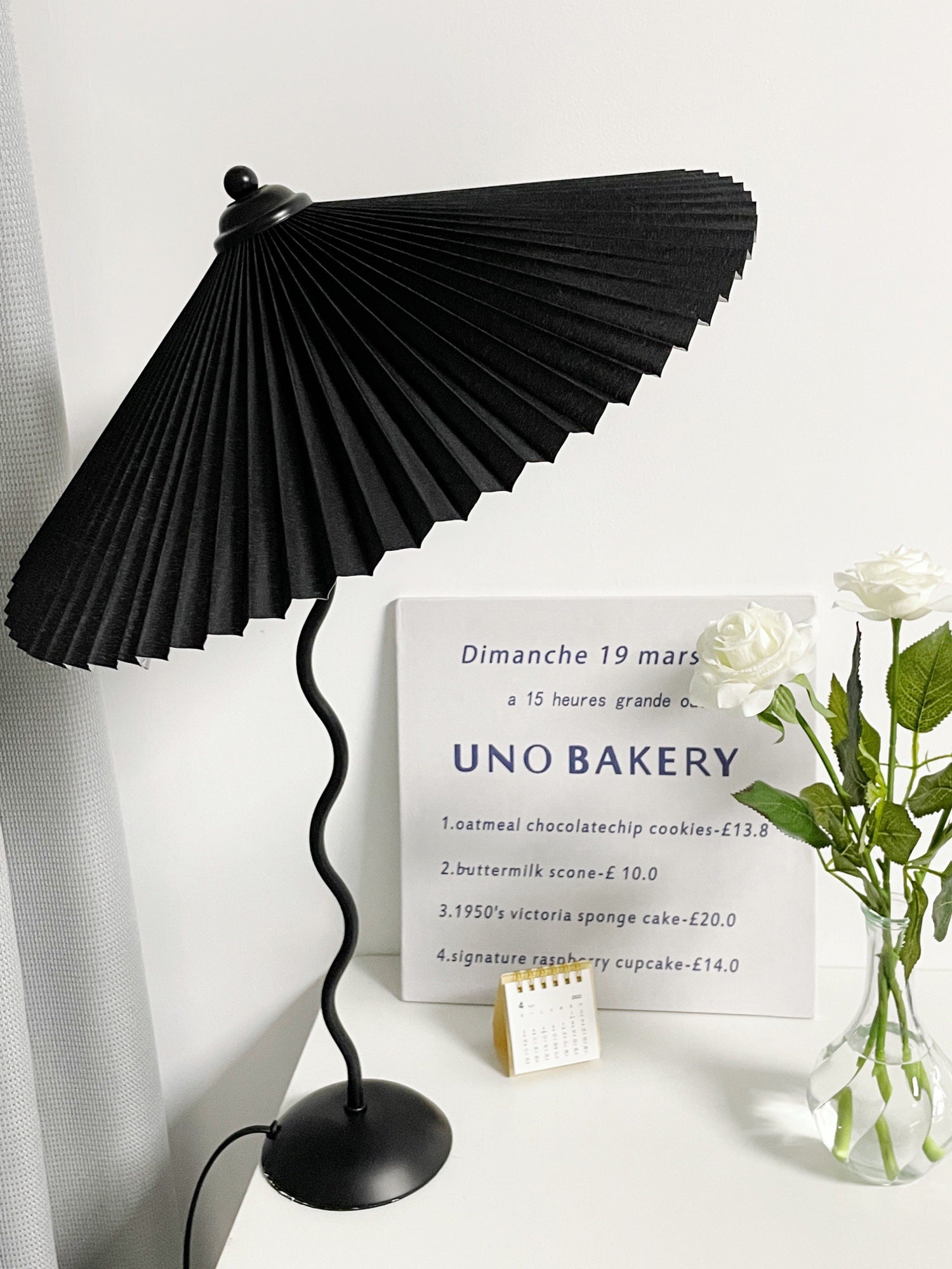 Modern Pleated Fabric Table Lamp with Nordic Wavy Metal Stem for Bedroom Living Room