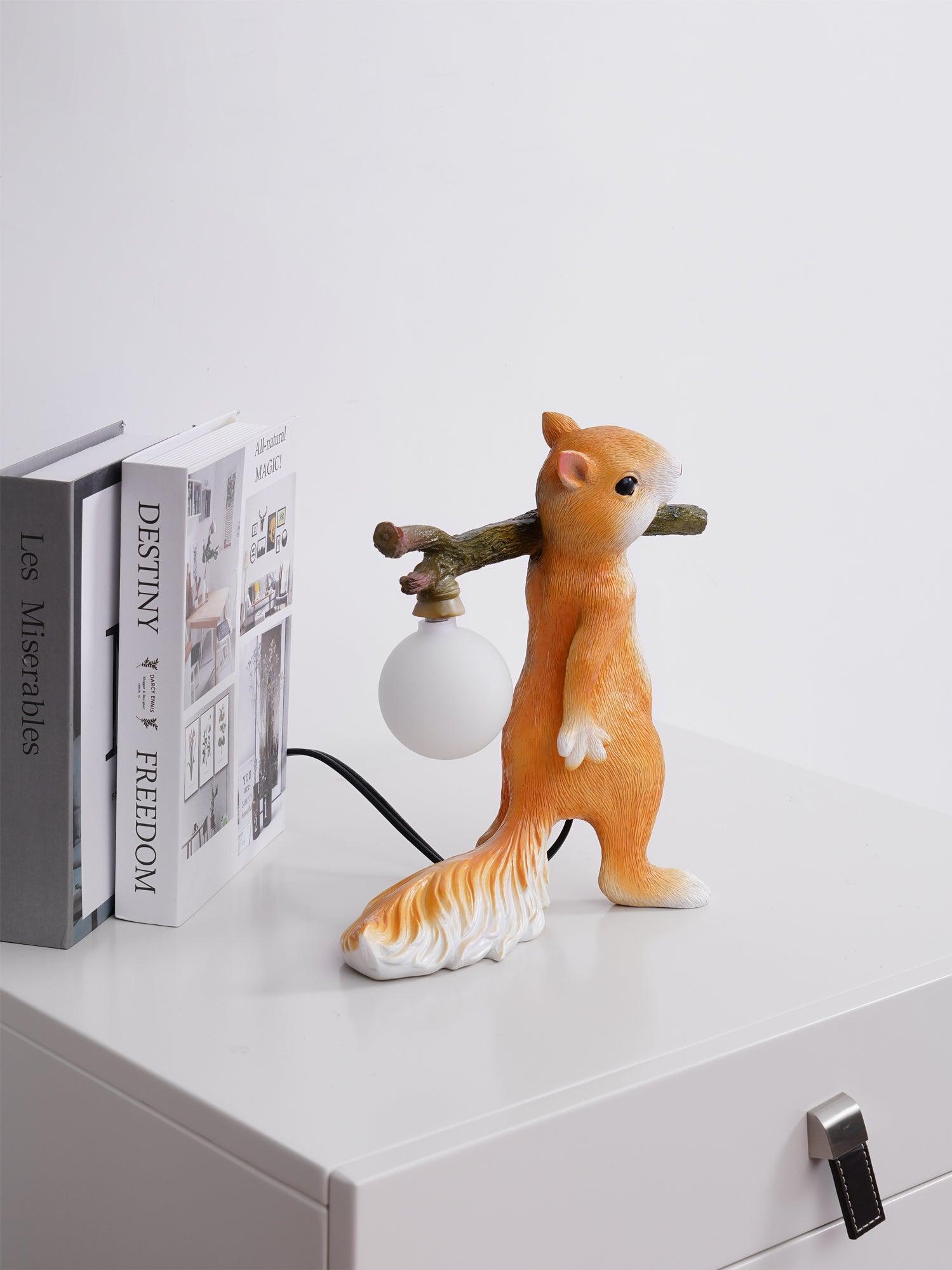 Squirrel Shaped Portable Resin Table Lamp Unique Animal Design Night Light for Modern Home Decor