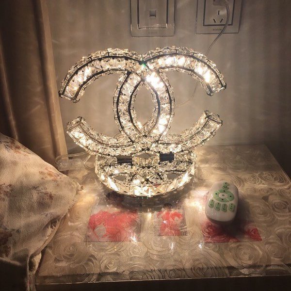 modern-stainless-steel-k9-crystal-table-lamp-for-luxury-bedroom-and-living-room-lighting