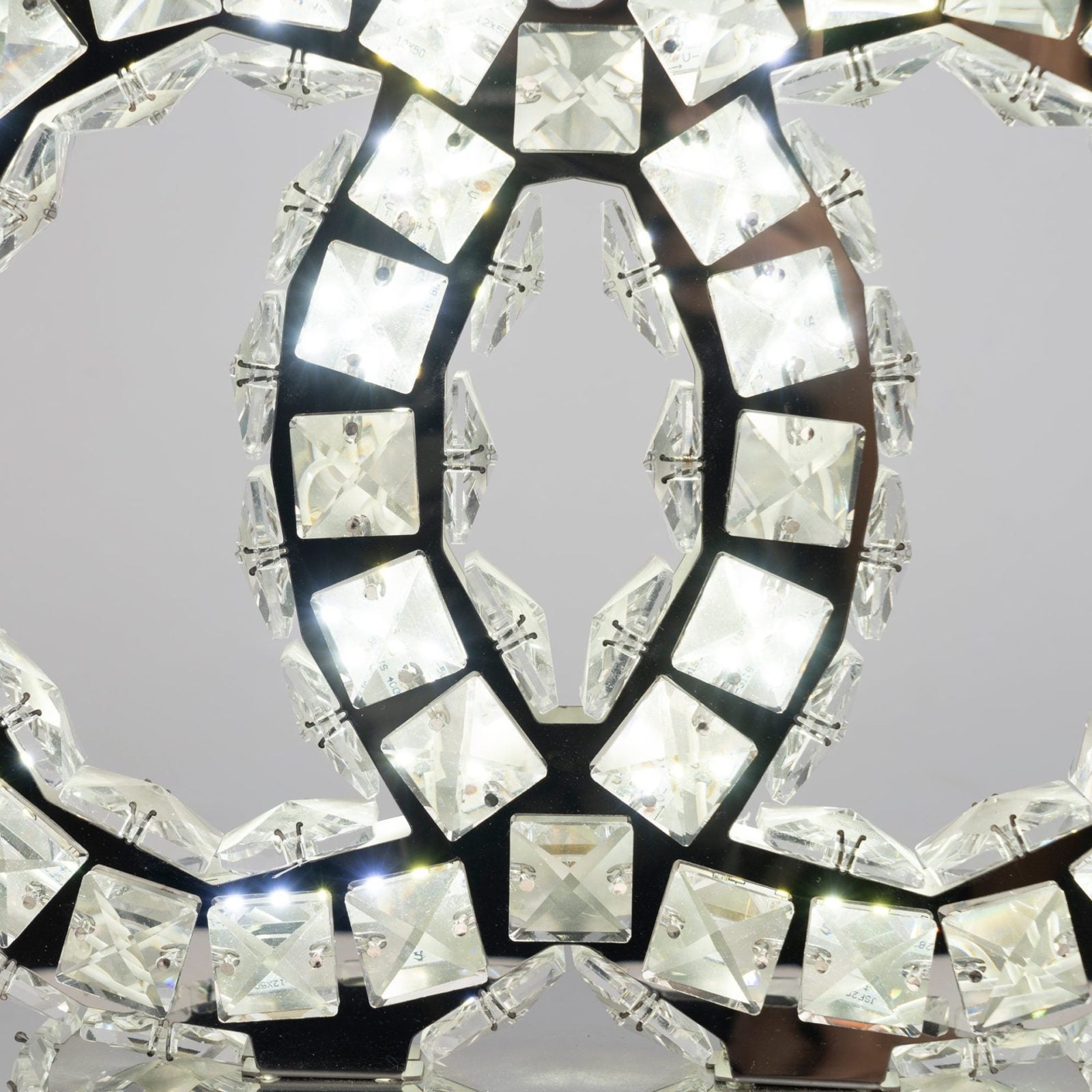 modern-stainless-steel-k9-crystal-table-lamp-for-luxury-bedroom-and-living-room-lighting