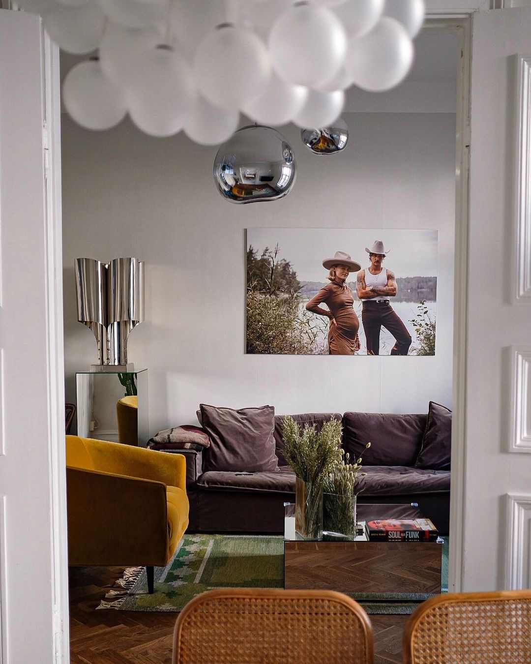 modern-stochastic-blown-glass-sphere-led-chandelier-multi-light-cluster-pendant