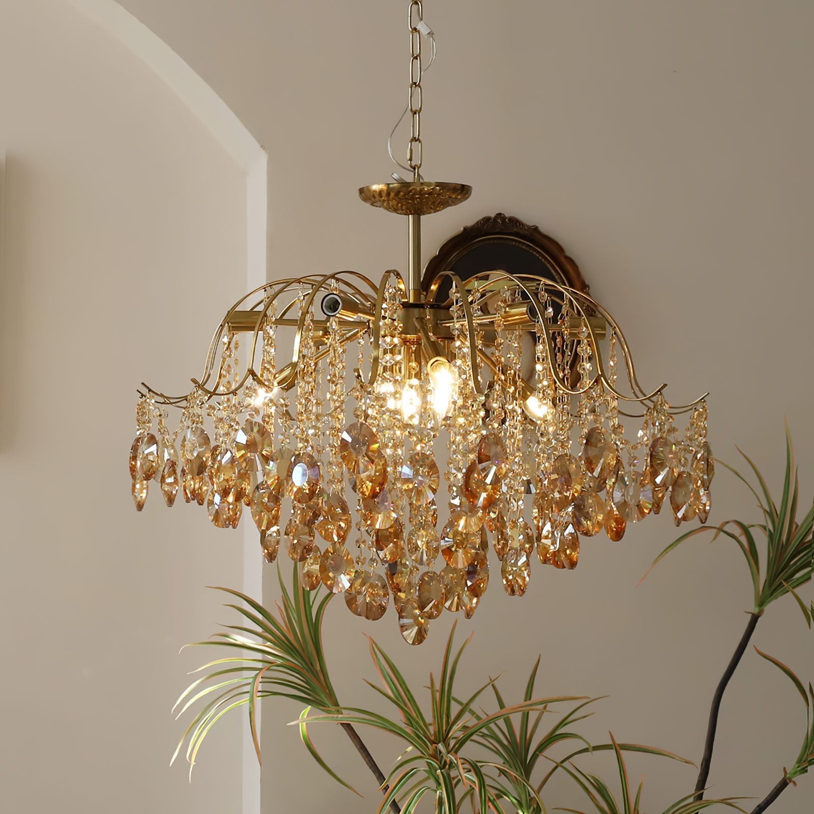 modern-wedge-shaped-gold-and-crystal-pendant-light-for-dining-room-and-living-room