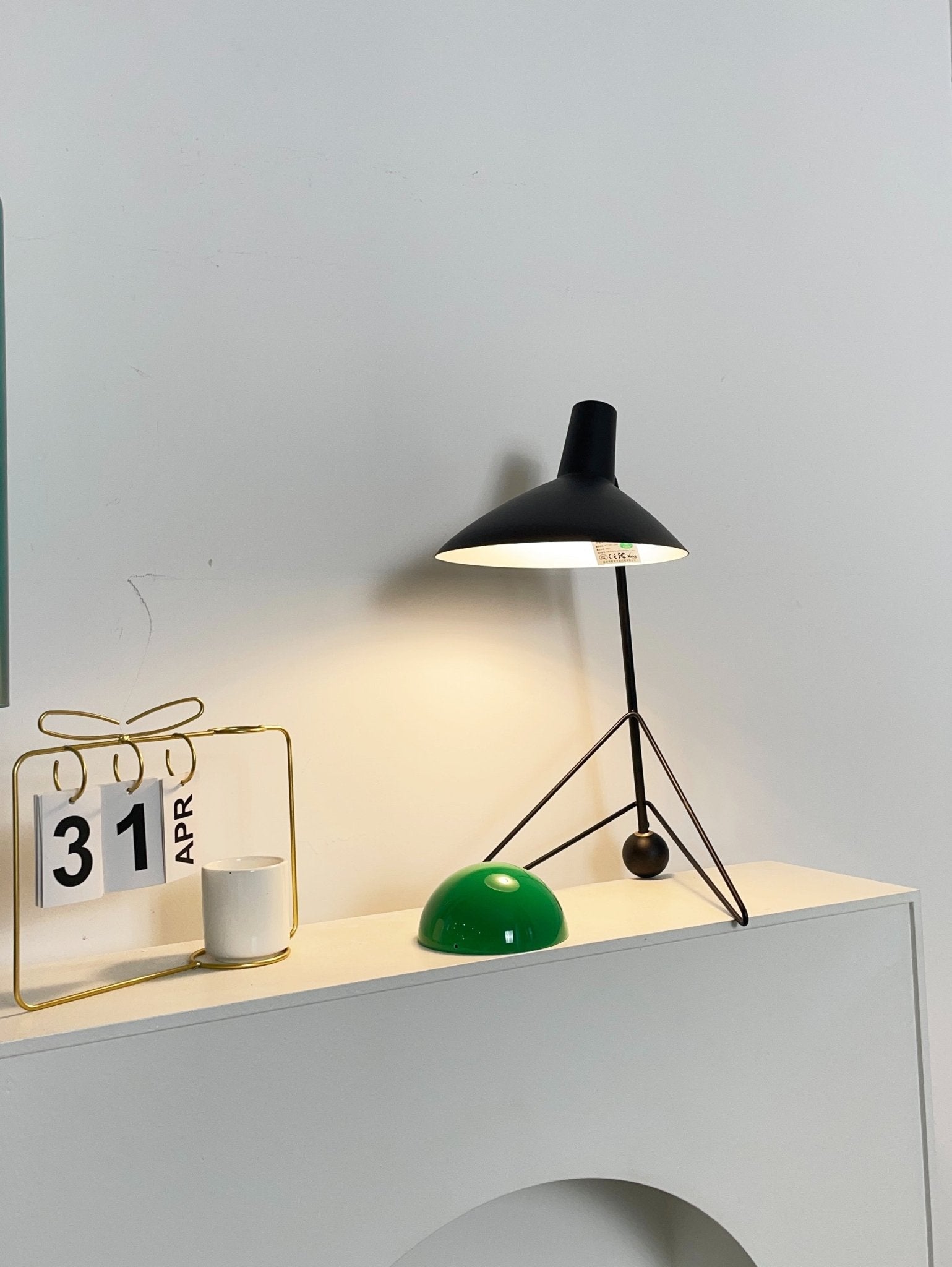Contemporary Matte Finish Metal Table Lamp with Adjustable Head for Study and Bedside
