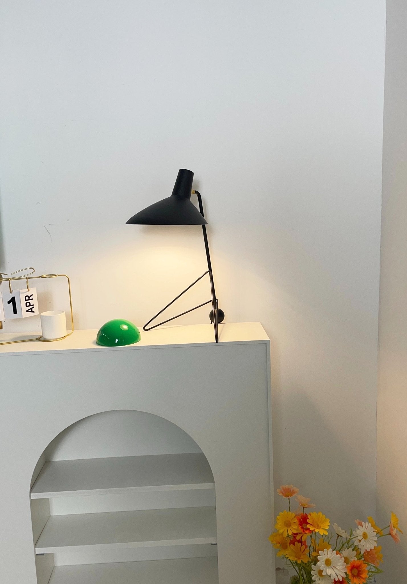 Contemporary Matte Finish Metal Table Lamp with Adjustable Head for Study and Bedside