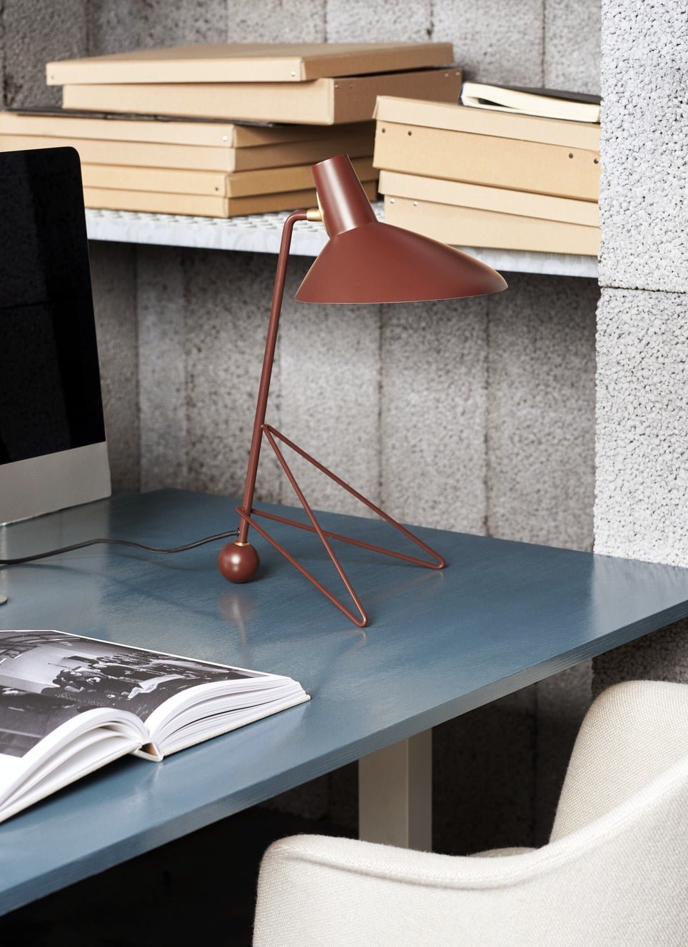 Contemporary Matte Finish Metal Table Lamp with Adjustable Head for Study and Bedside