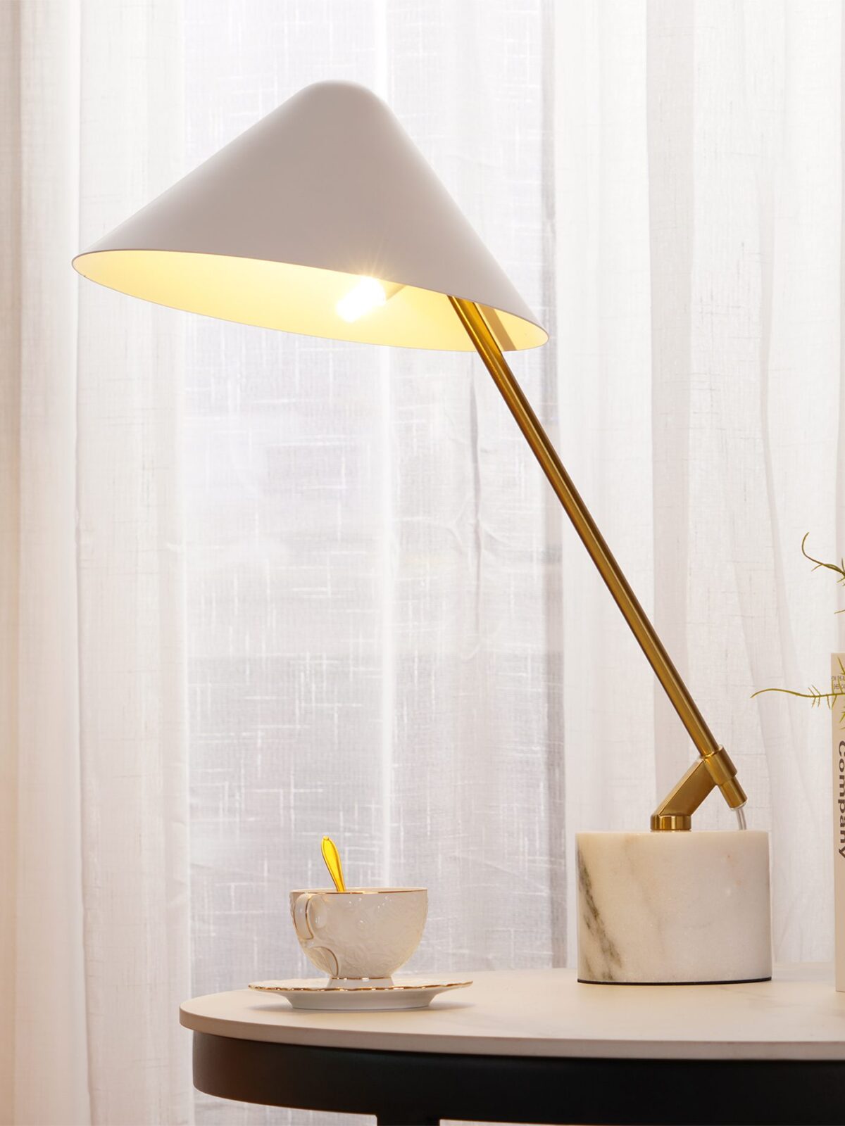 modern-adjustable-swing-arm-desk-lamp-with-rotating-metal-shade-for-office