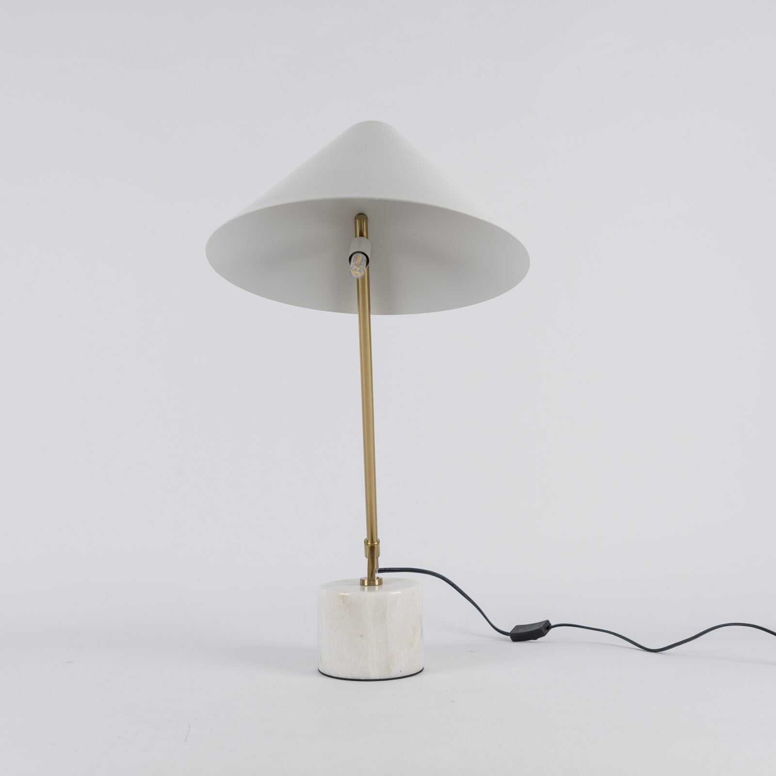 modern-adjustable-swing-arm-desk-lamp-with-rotating-metal-shade-for-office