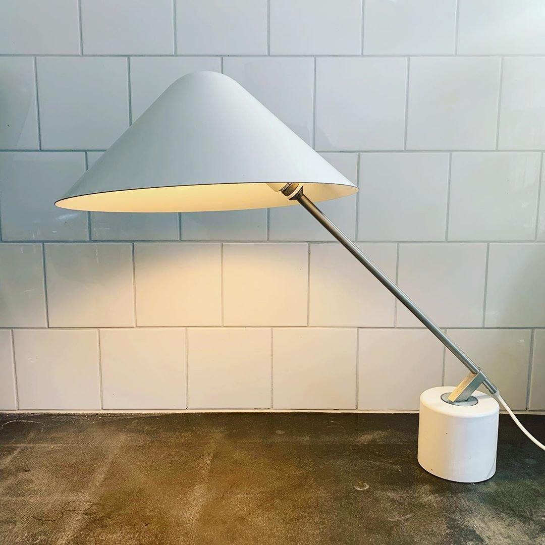Modern Adjustable White Swing Arm Desk Lamp with Rotating Aluminum Shade