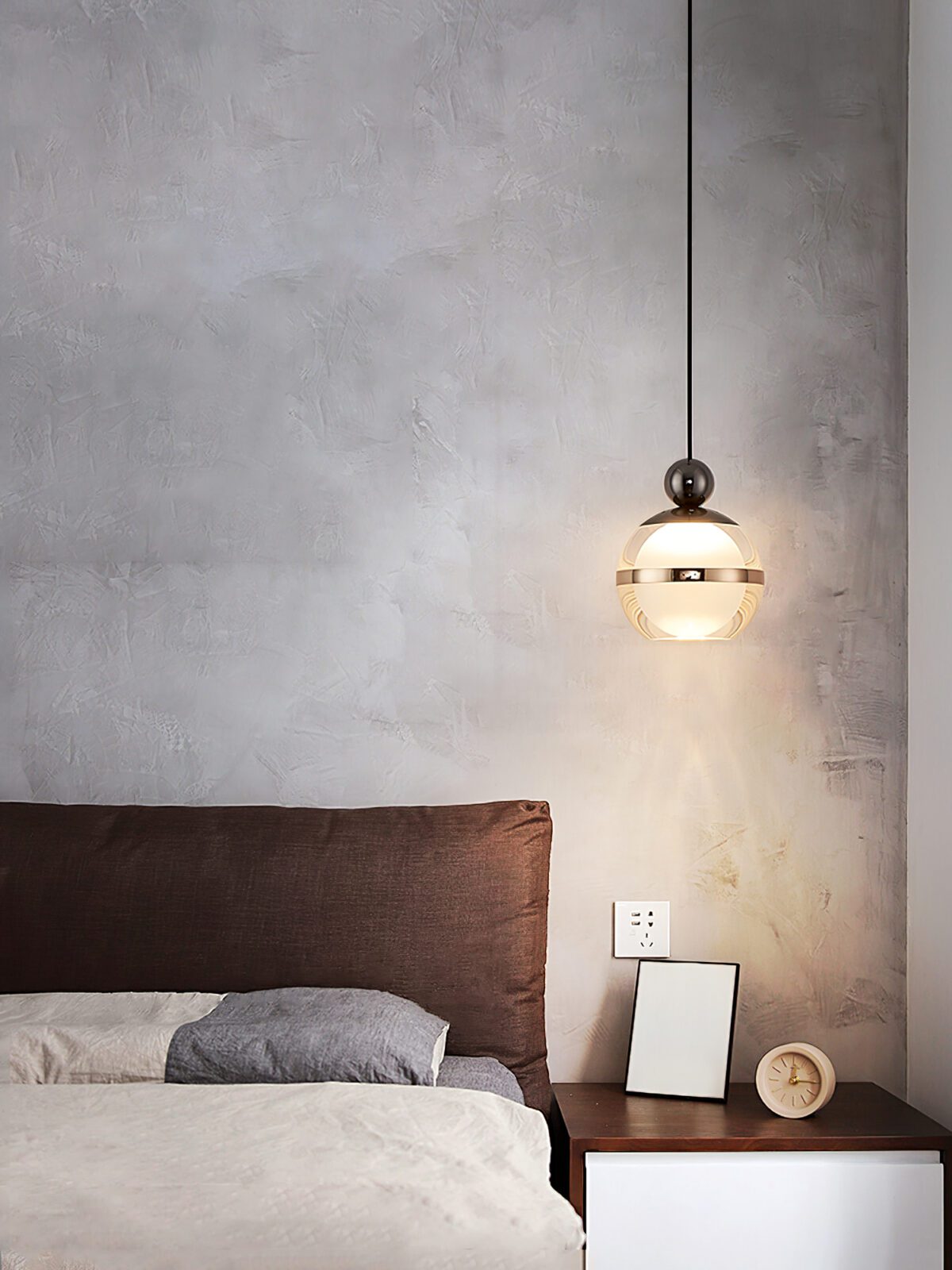 modern-sylvana-led-mini-pendant-light-with-glass-sphere-and-pearl-black-finish-for-kitchen-island