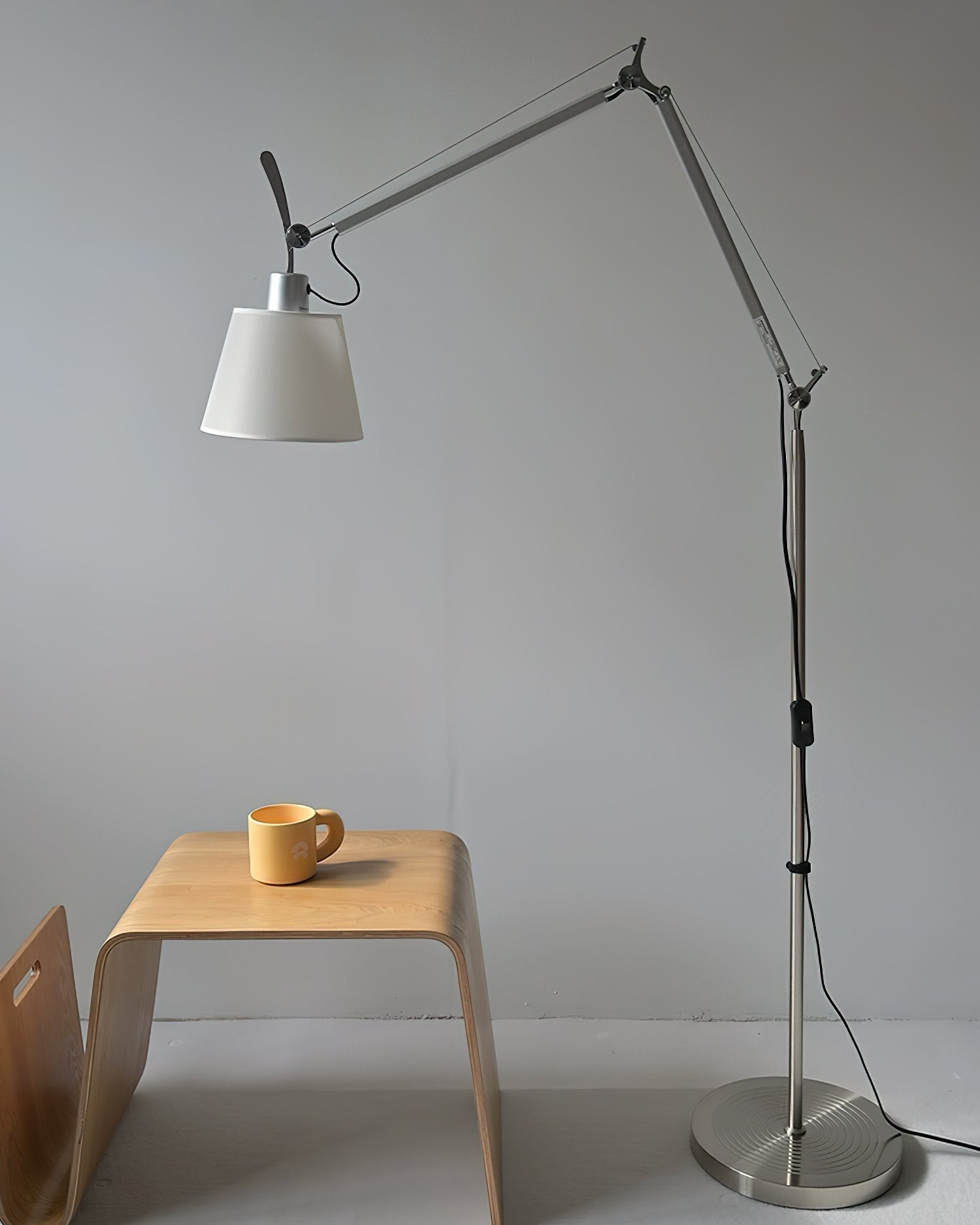 elegant-parete-slim-floor-lamp-for-living-room-modern-standing-light-in-silver-and-white