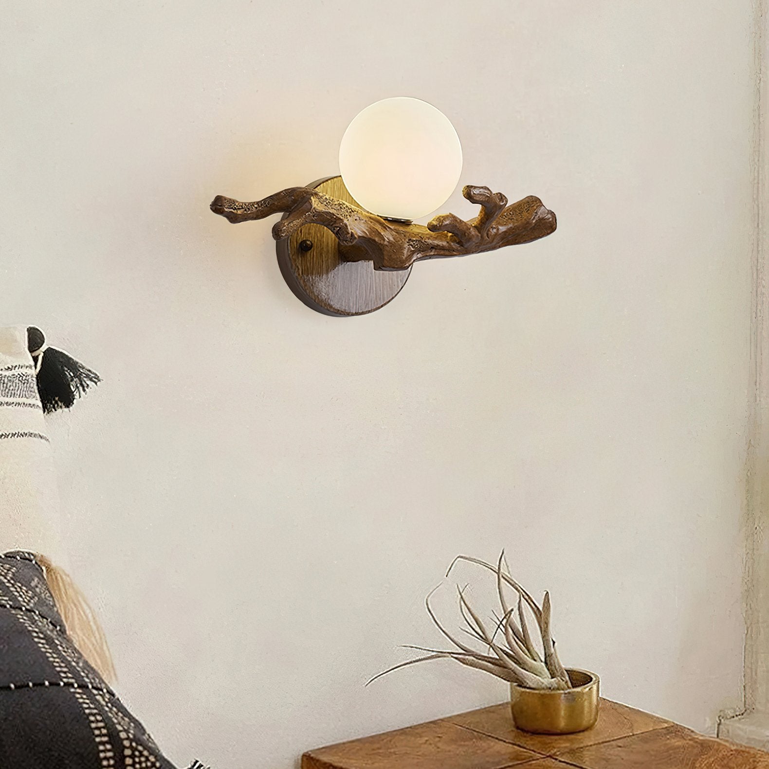natural-tree-branch-wall-sconce-vintage-resin-indoor-wall-lighting-for-bedroom-and-living-room-brown-black