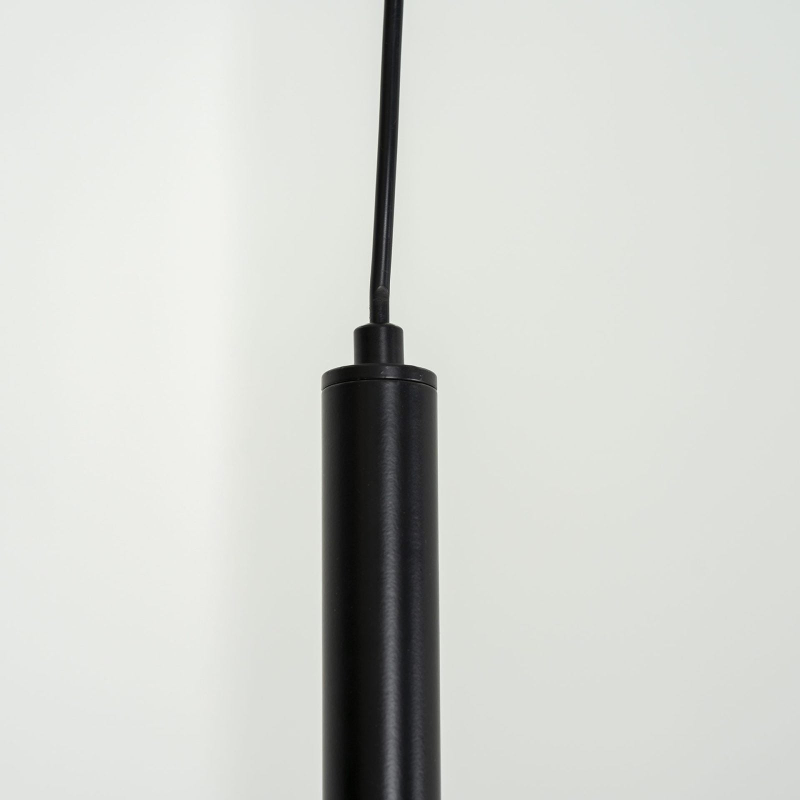 modern-aluminum-tubular-led-pendant-light-adjustable-minimalist-suspension-lamp