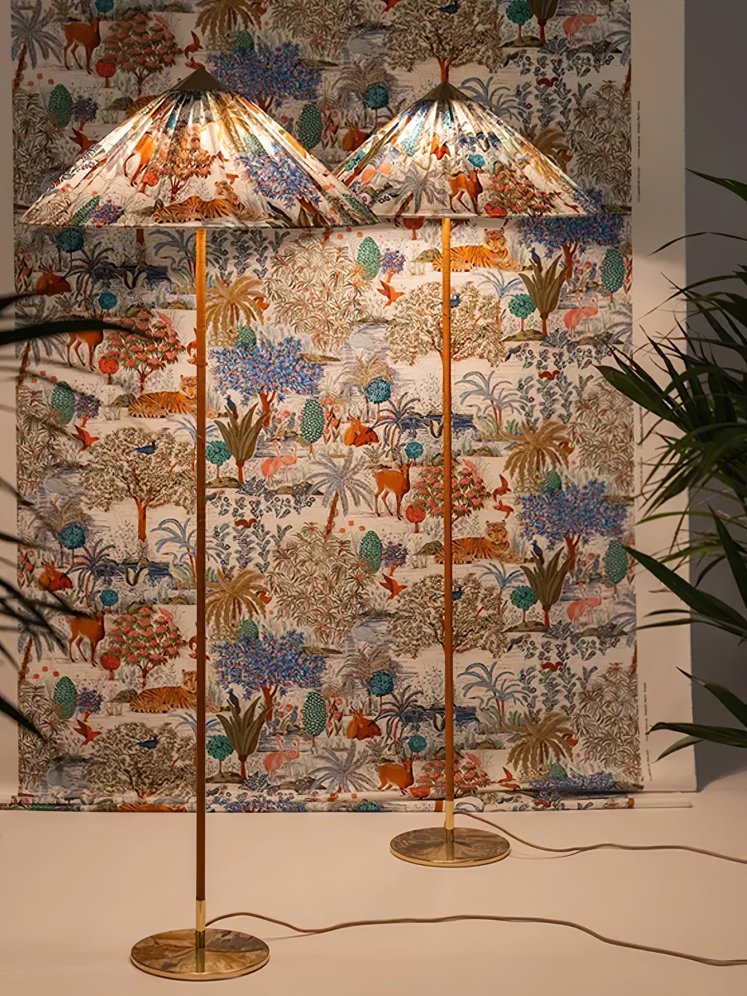 Mid Century Modern Rattan Stem Floor Lamp with Elegant Fabric Shade for Indoor Living Spaces