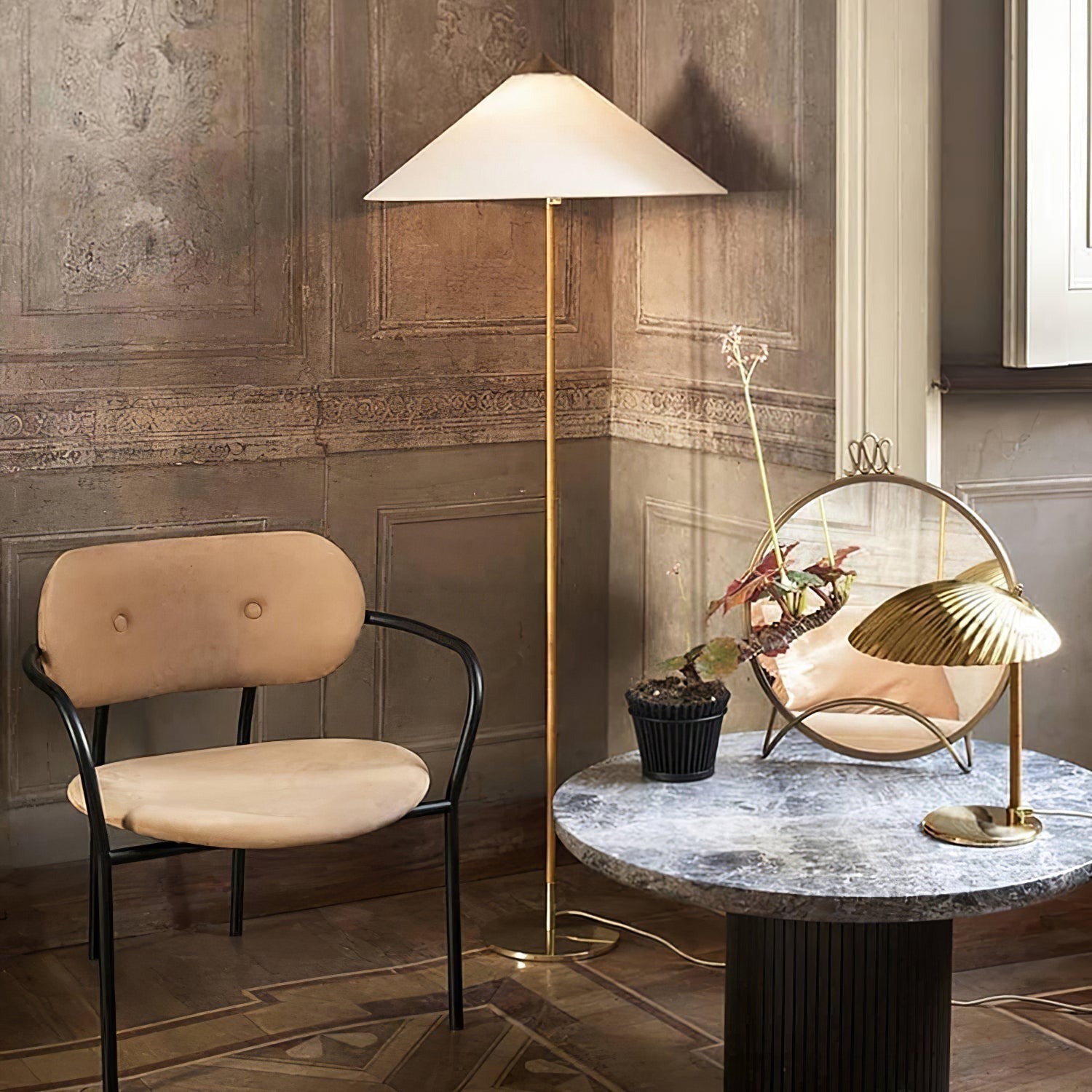 Mid Century Modern Rattan Stem Floor Lamp with Elegant Fabric Shade for Indoor Living Spaces