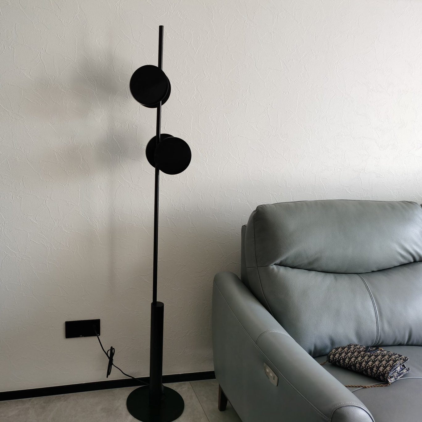 modern-typography-floor-lamp-modular-led-standing-light-with-adjustable-fixtures