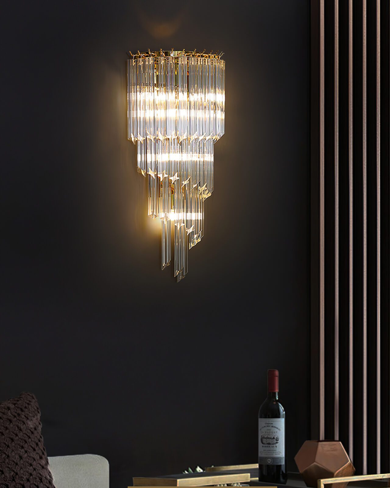 elegant-venetian-glass-rod-wall-light-gold-tapered-crystal-sconce