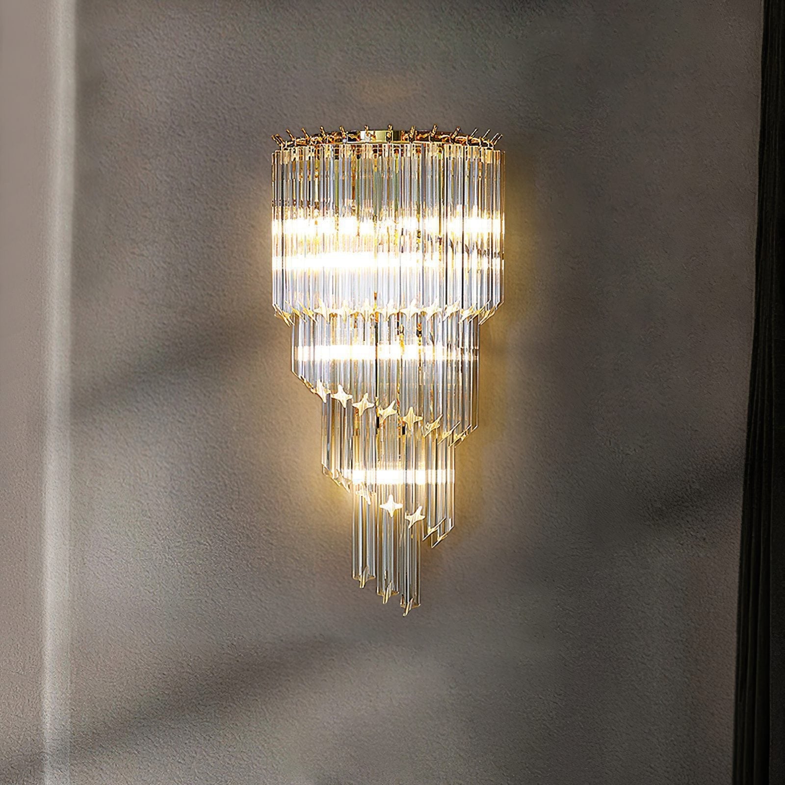 elegant-venetian-glass-rod-wall-light-gold-tapered-crystal-sconce
