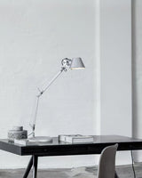 modern-metal-desk-lamp-with-adjustable-arm-and-silver-finish-for-office