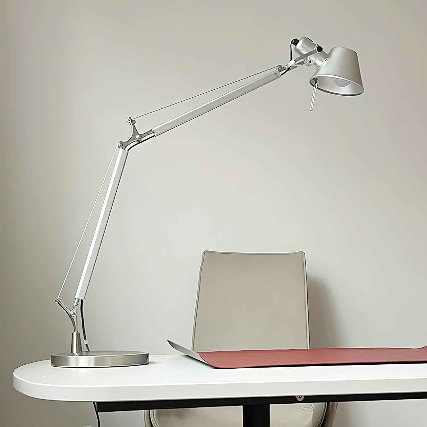 modern-metal-desk-lamp-with-adjustable-arm-and-silver-finish-for-office
