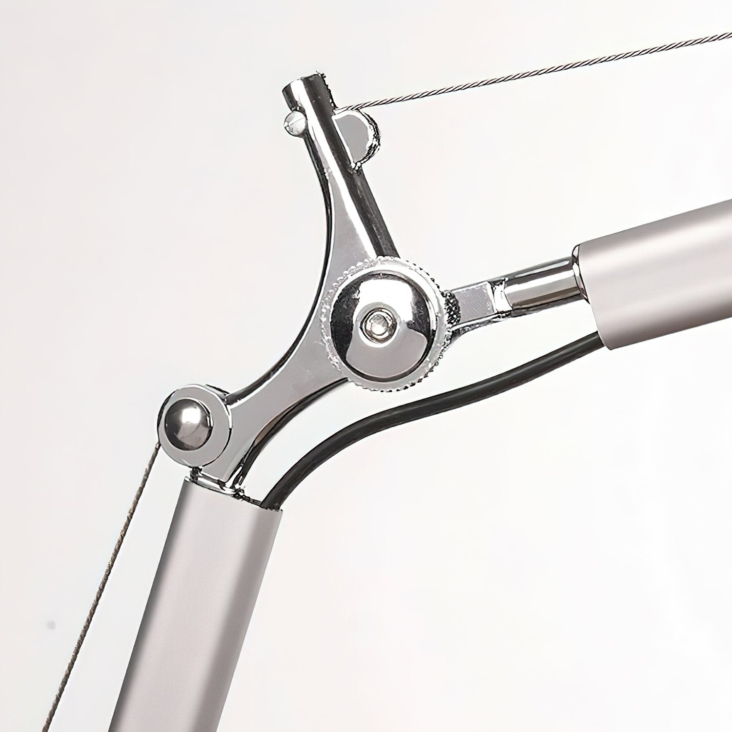 modern-metal-desk-lamp-with-adjustable-arm-and-silver-finish-for-office