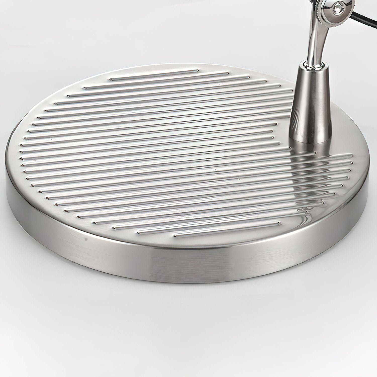modern-metal-desk-lamp-with-adjustable-arm-and-silver-finish-for-office