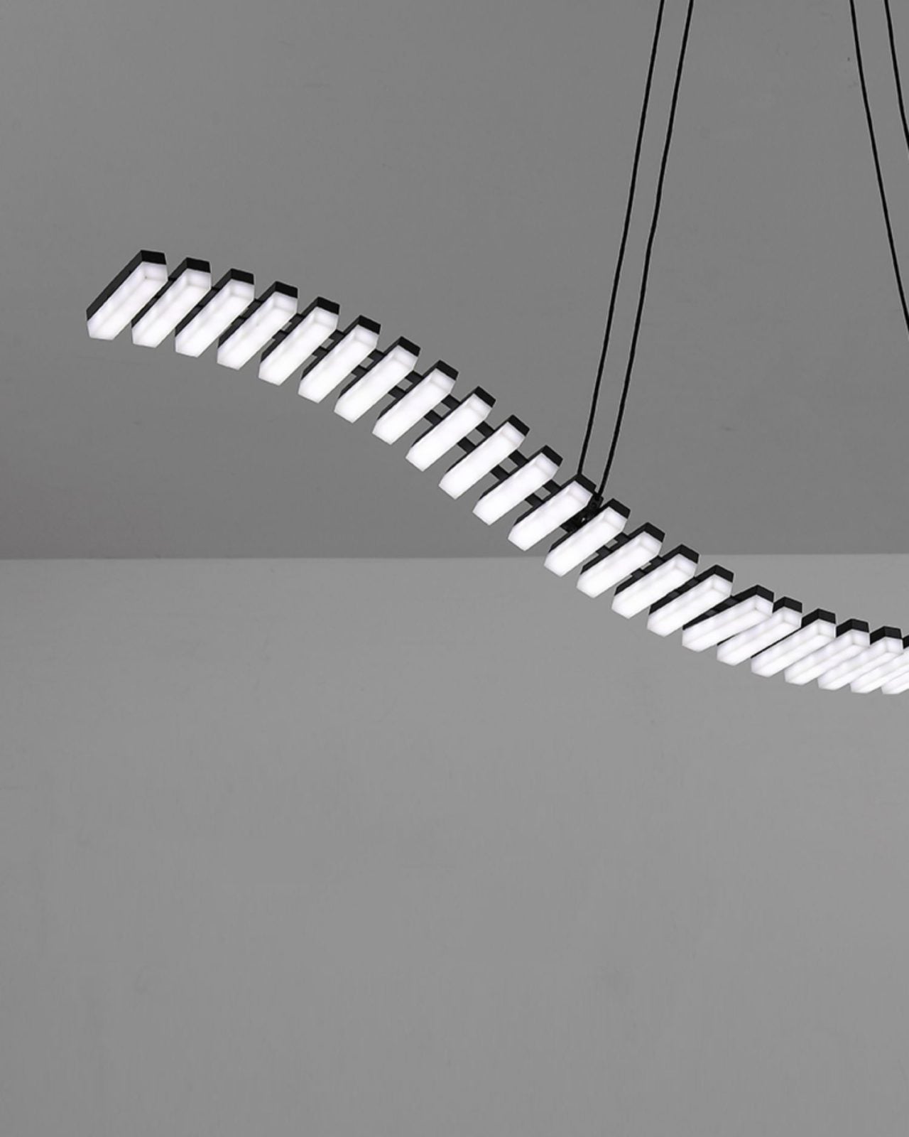 modern-wavy-led-chandelier-black-linear-pendant-lighting-for-dining-and-living-rooms