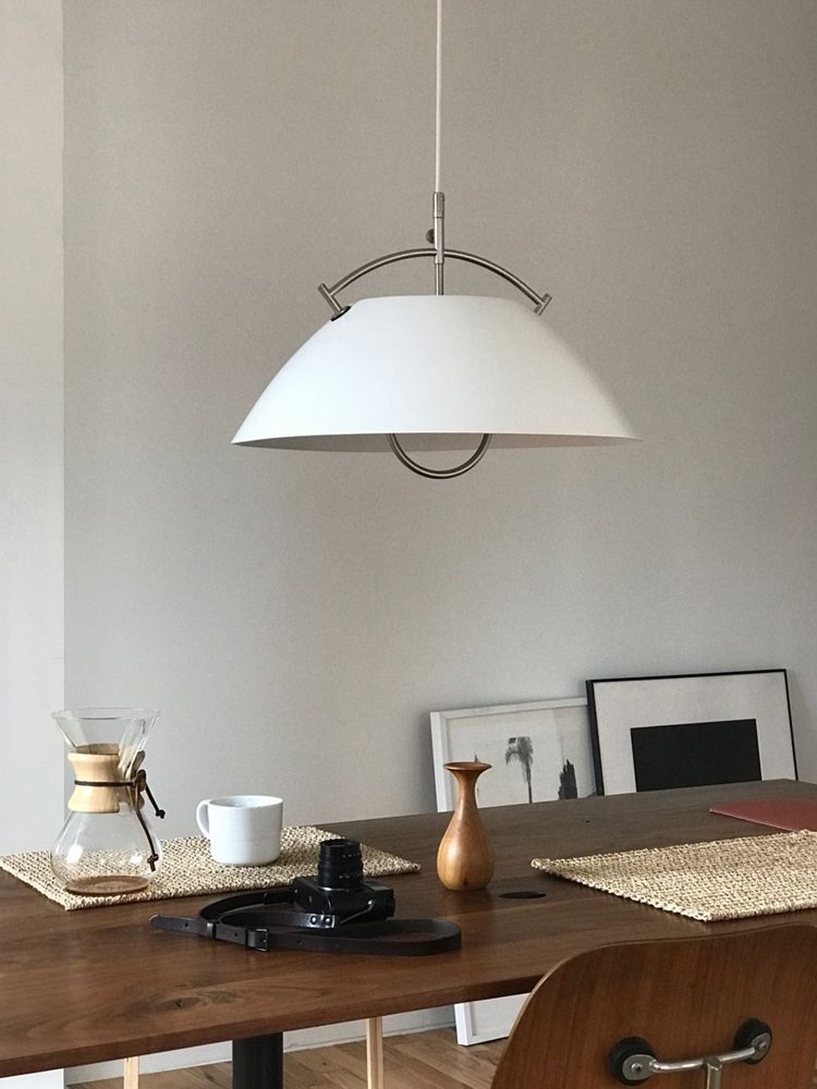 modern-aluminum-pendant-light-with-integrated-handle-adjustable-height-hanging-lamp-for-living-room