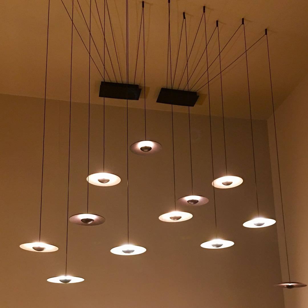 modern-minimalist-round-led-pendant-light-woodgrain-metal-ceiling-hanging-lamp