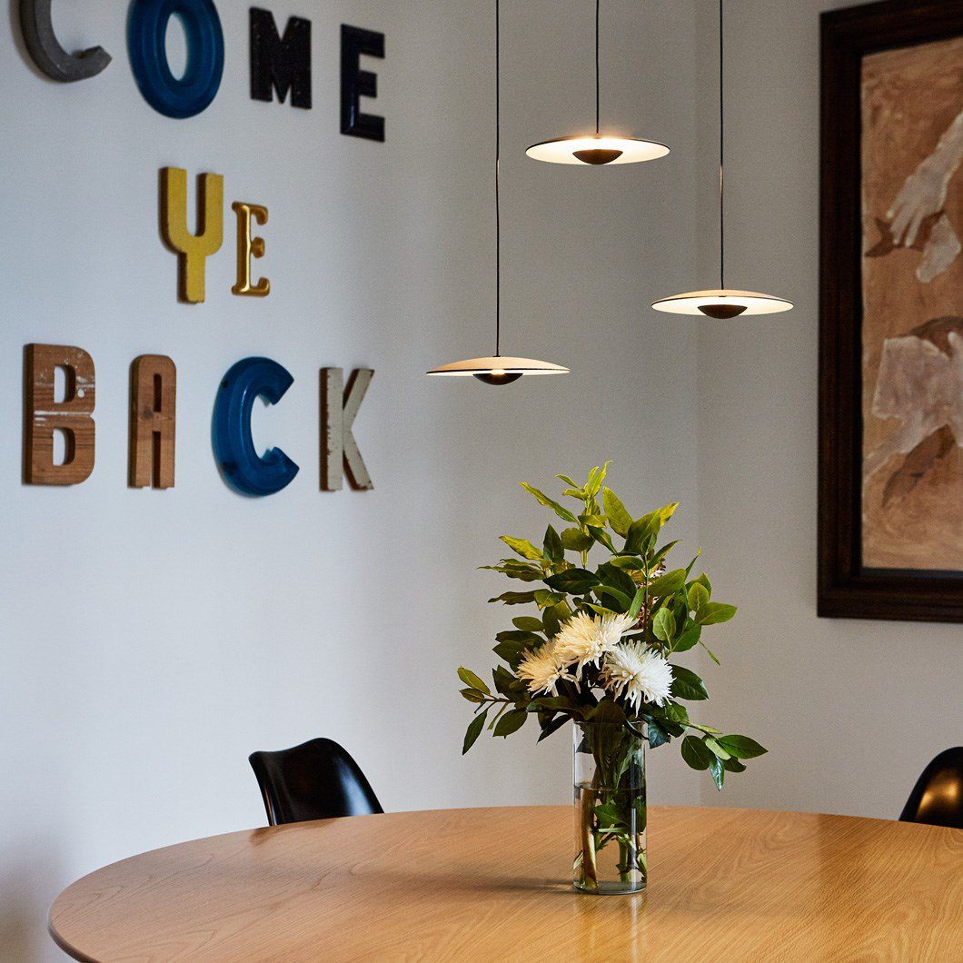 modern-minimalist-round-led-pendant-light-woodgrain-metal-ceiling-hanging-lamp