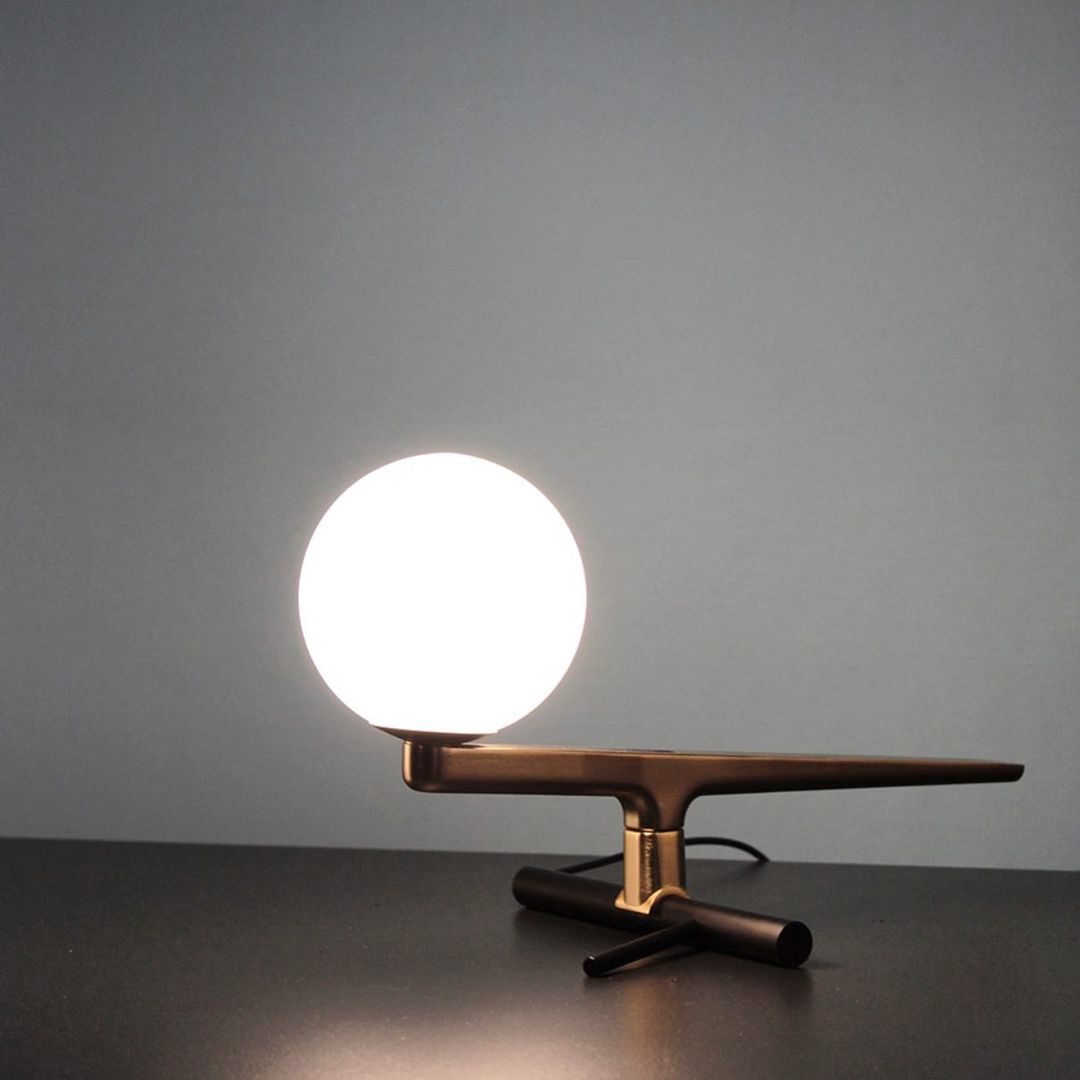 modern-yanzi-style-led-table-lamp-with-white-glass-globe-and-gold-metal-finish