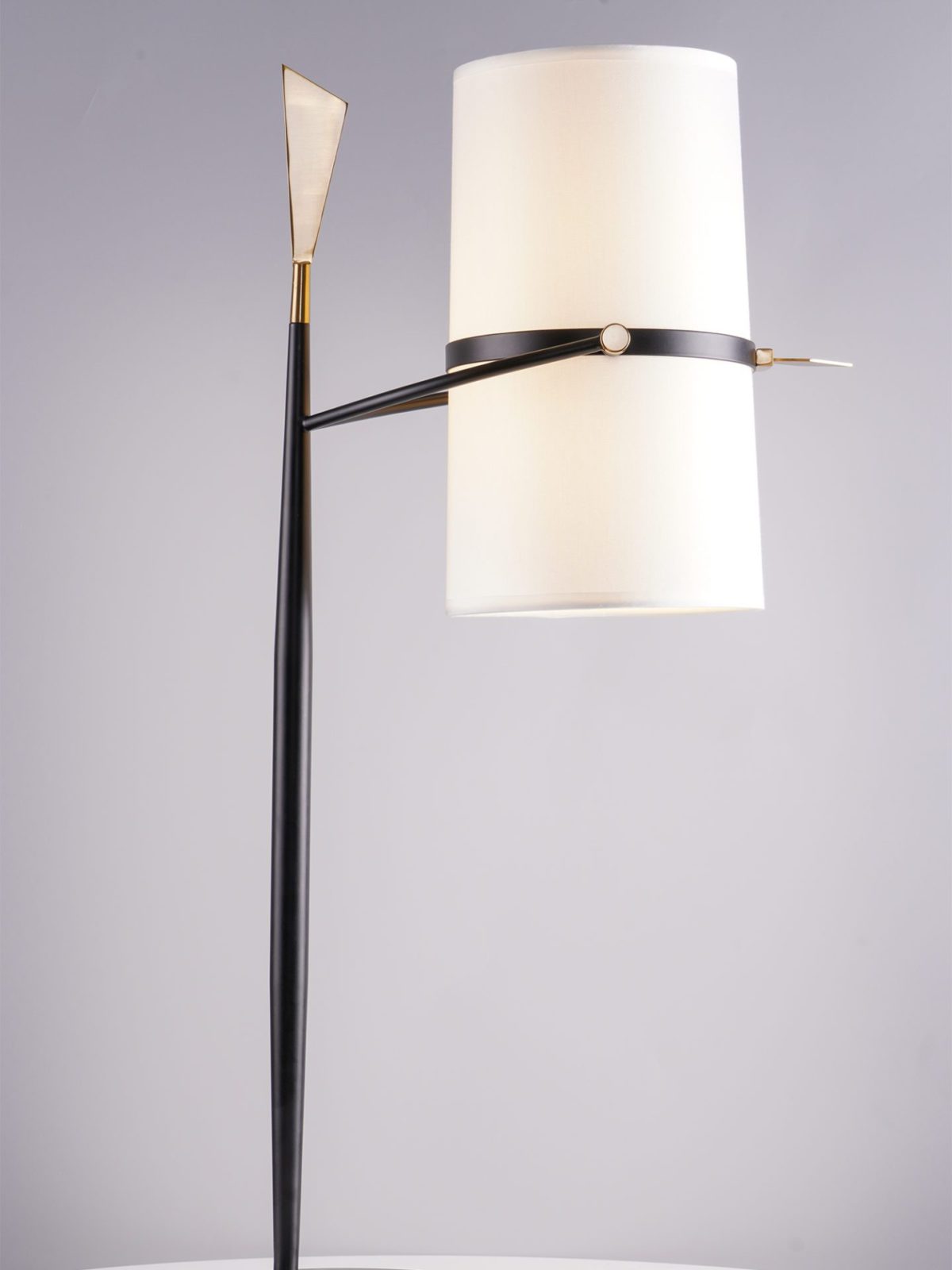 yasmin-antique-black-and-brass-table-lamp-with-linen-shade-for-bedside-desks