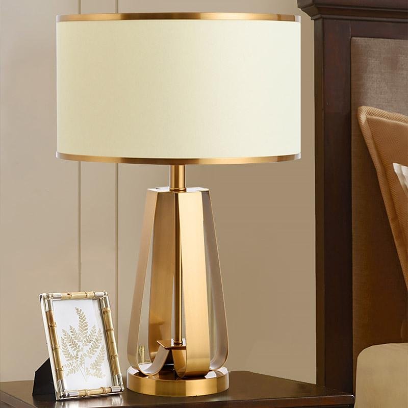 22 Inch Mid Century Modern Brushed Brass Geometric Table Lamp with White Linen Shade