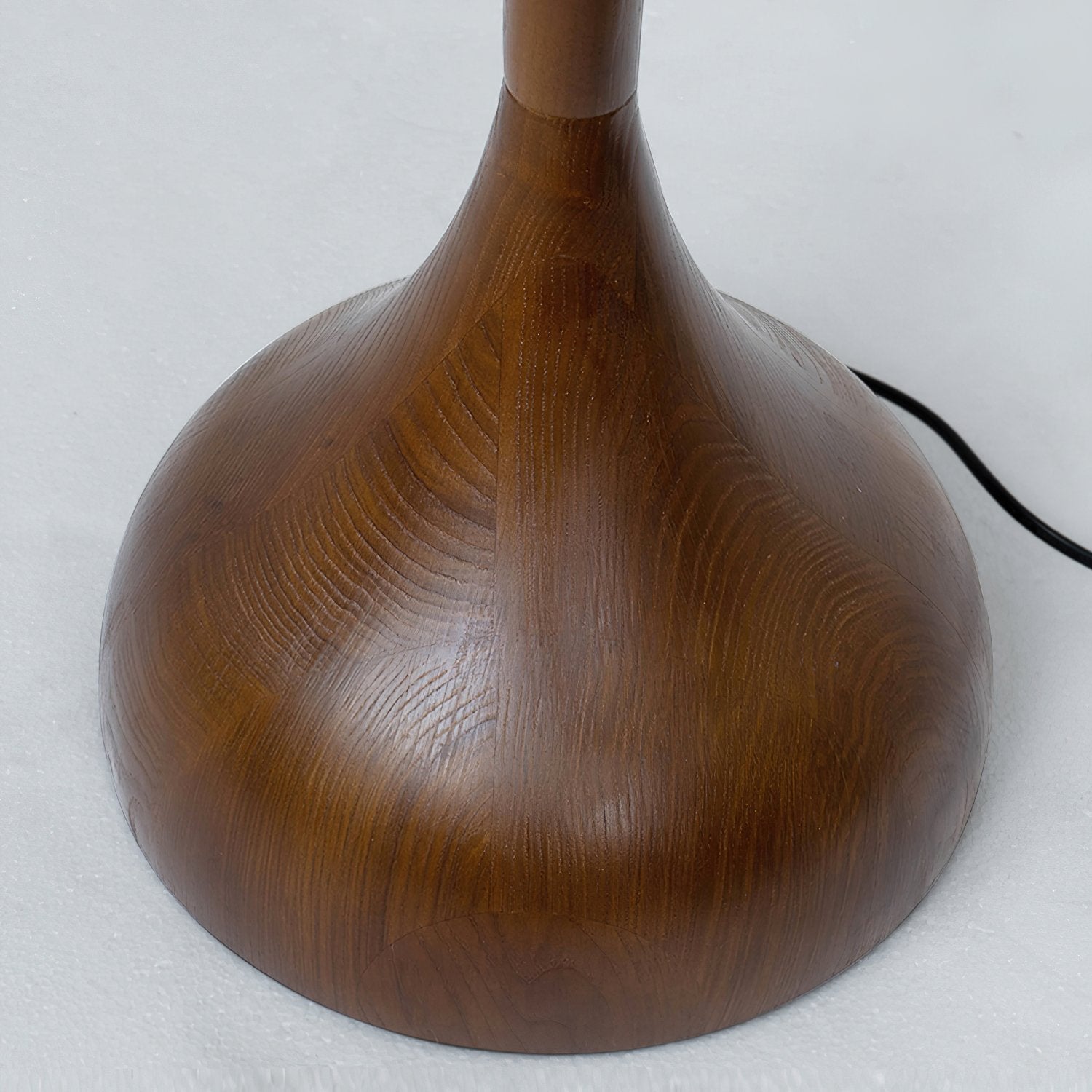 japanese-minimalist-zasta-solid-wood-floor-lamp-with-fabric-shade-for-living-room