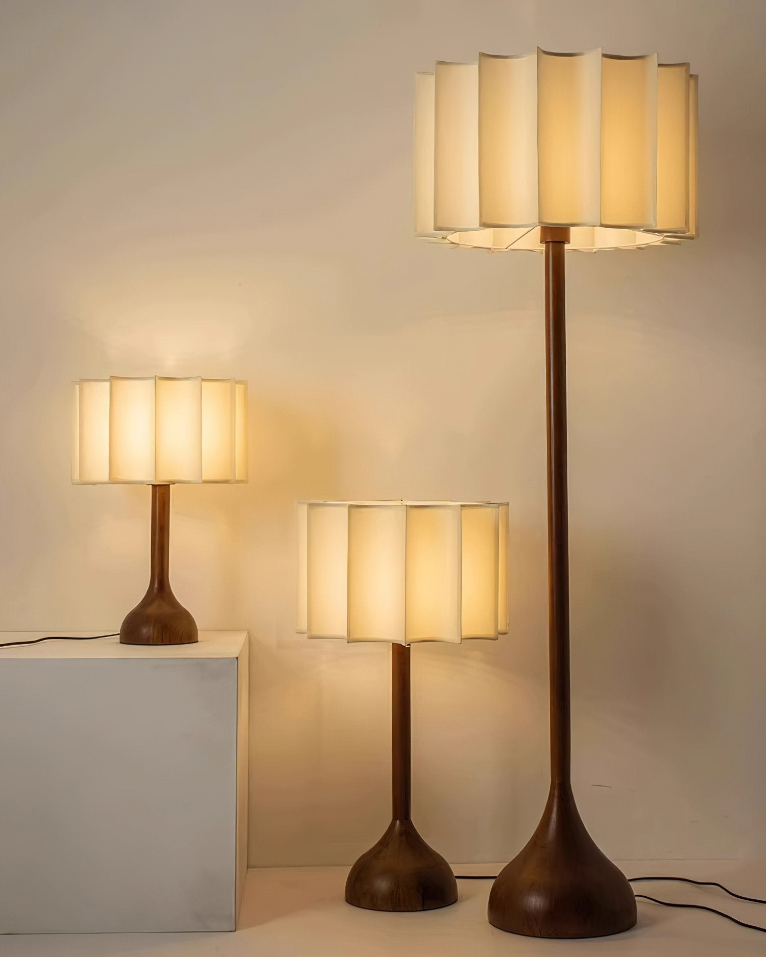 japanese-minimalist-zasta-solid-wood-floor-lamp-with-fabric-shade-for-living-room
