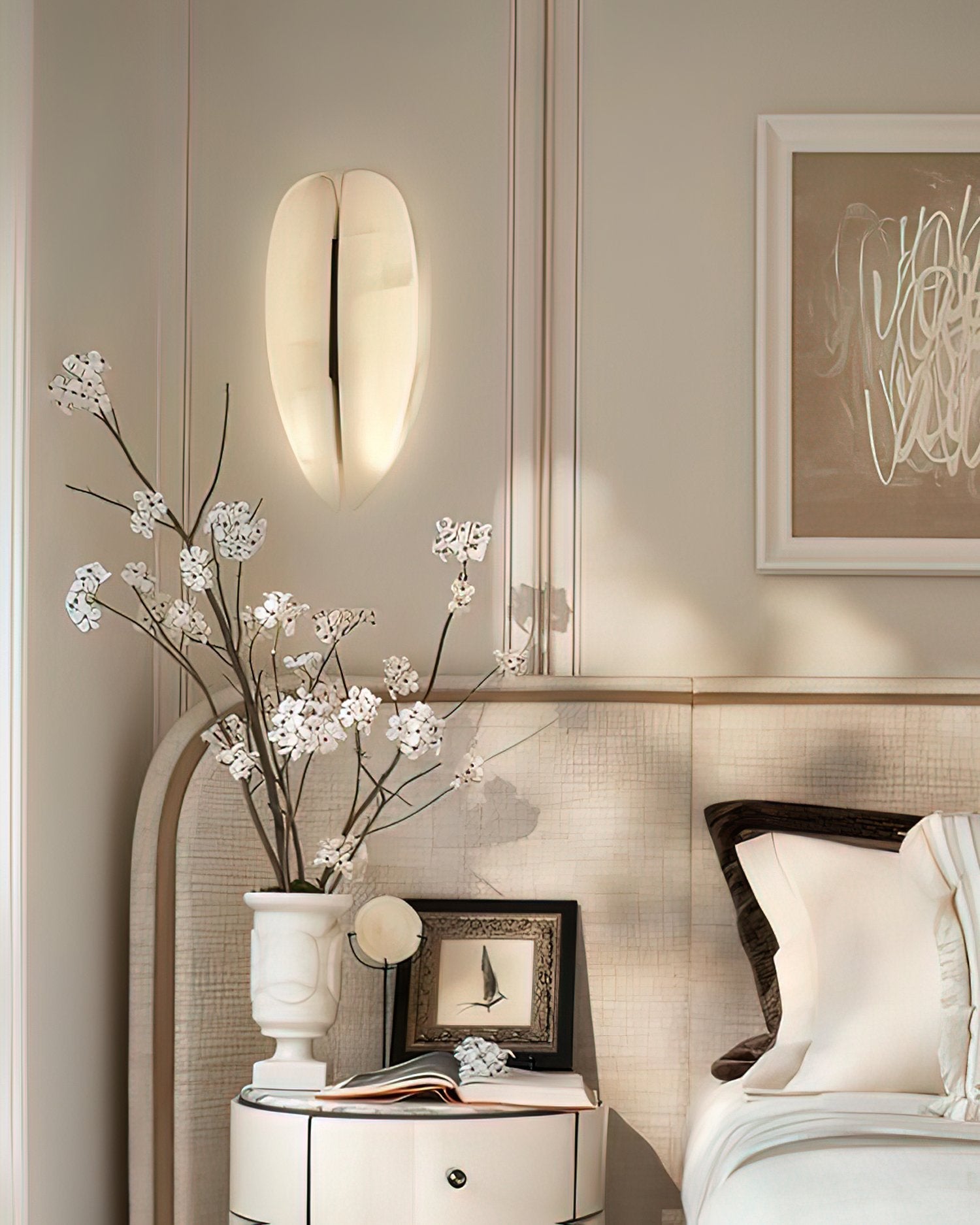 modern-symmetrical-curved-alabaster-led-wall-light-zelda-sconce-for-living-areas