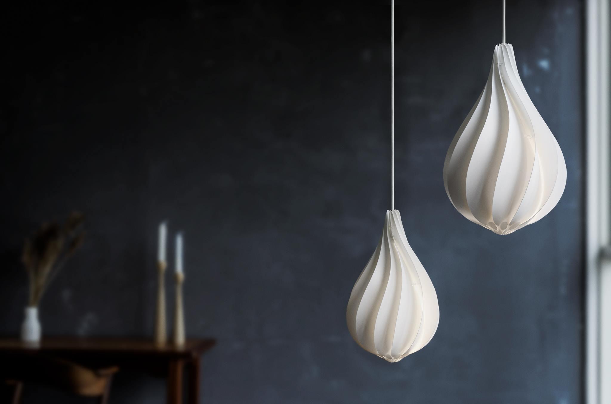 Alva Modern Spiraling Tear Drop LED Pendant Light with Gradient Glow
