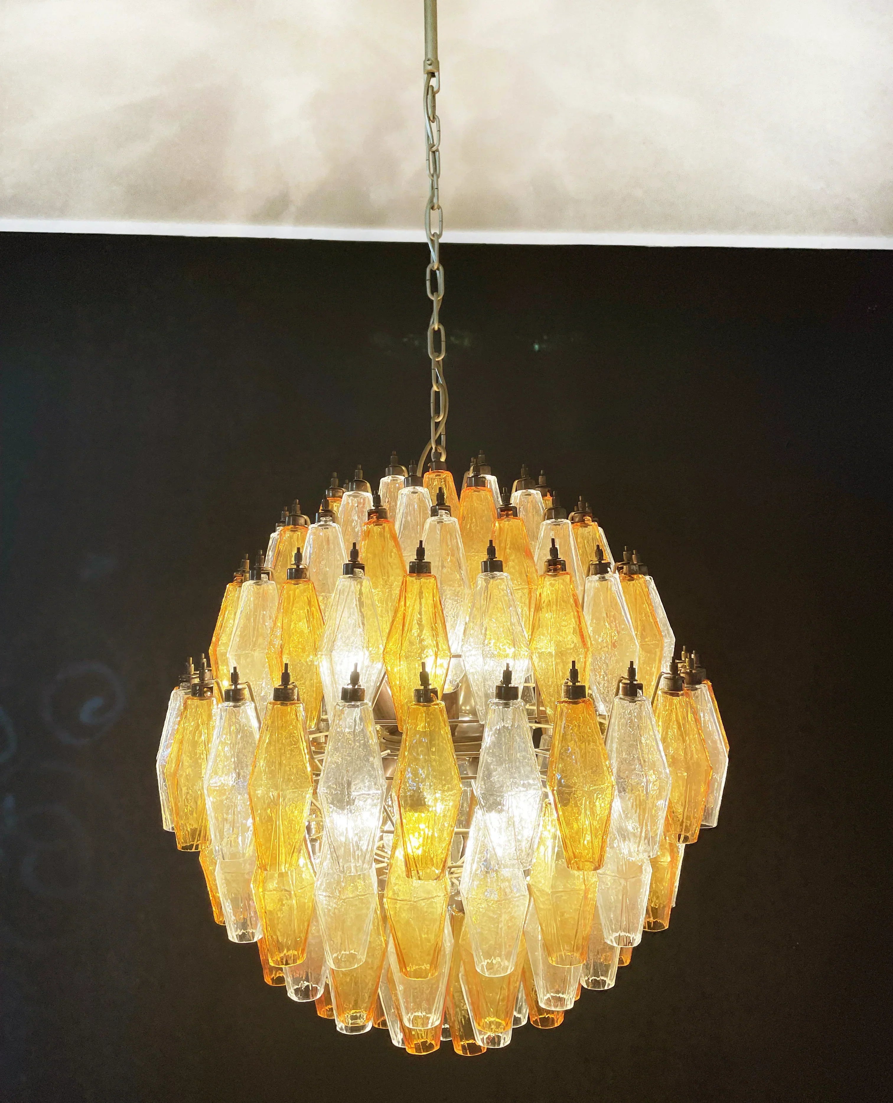 amber-poliedri-murano-glass-sphere-chandelier-with-gold-or-chrome-finish