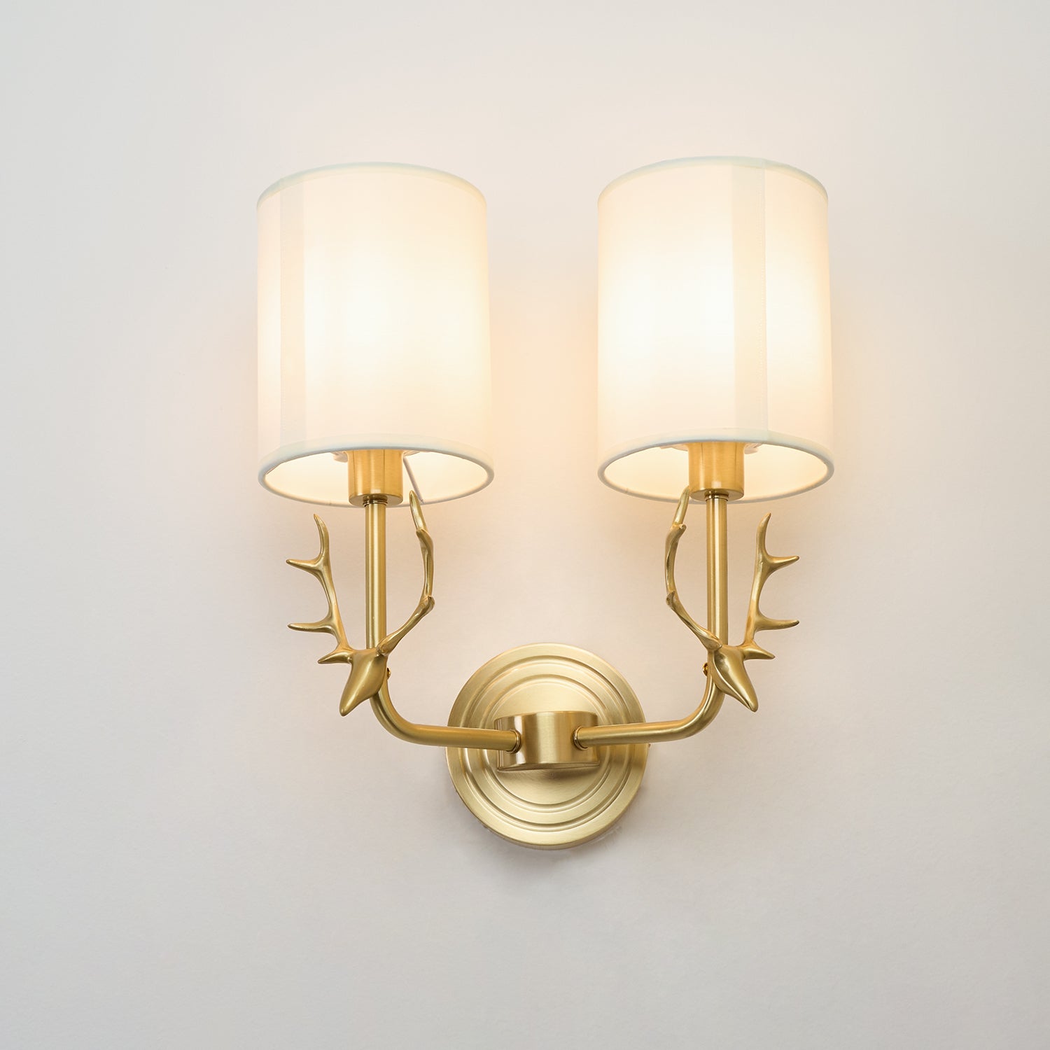 Antique Brass Deer Head Wall Sconce with Linen Shade Elegant Indoor Animal Wall Lighting
