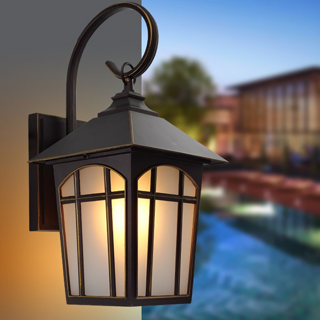 Antique Style Iron Glass Outdoor Wall Sconce Waterproof Exterior Lighting for Porch