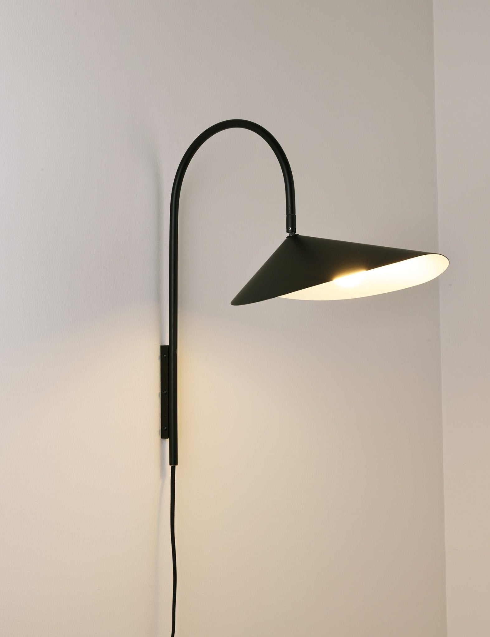 Arum Swivel Bracket Wall Lamp with Adjustable Curved Shade for Modern Interiors