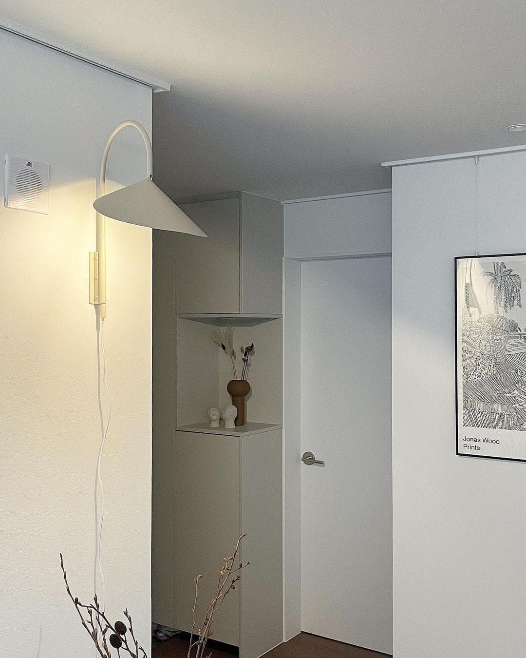 Arum Swivel Bracket Wall Lamp with Adjustable Curved Shade for Modern Interiors