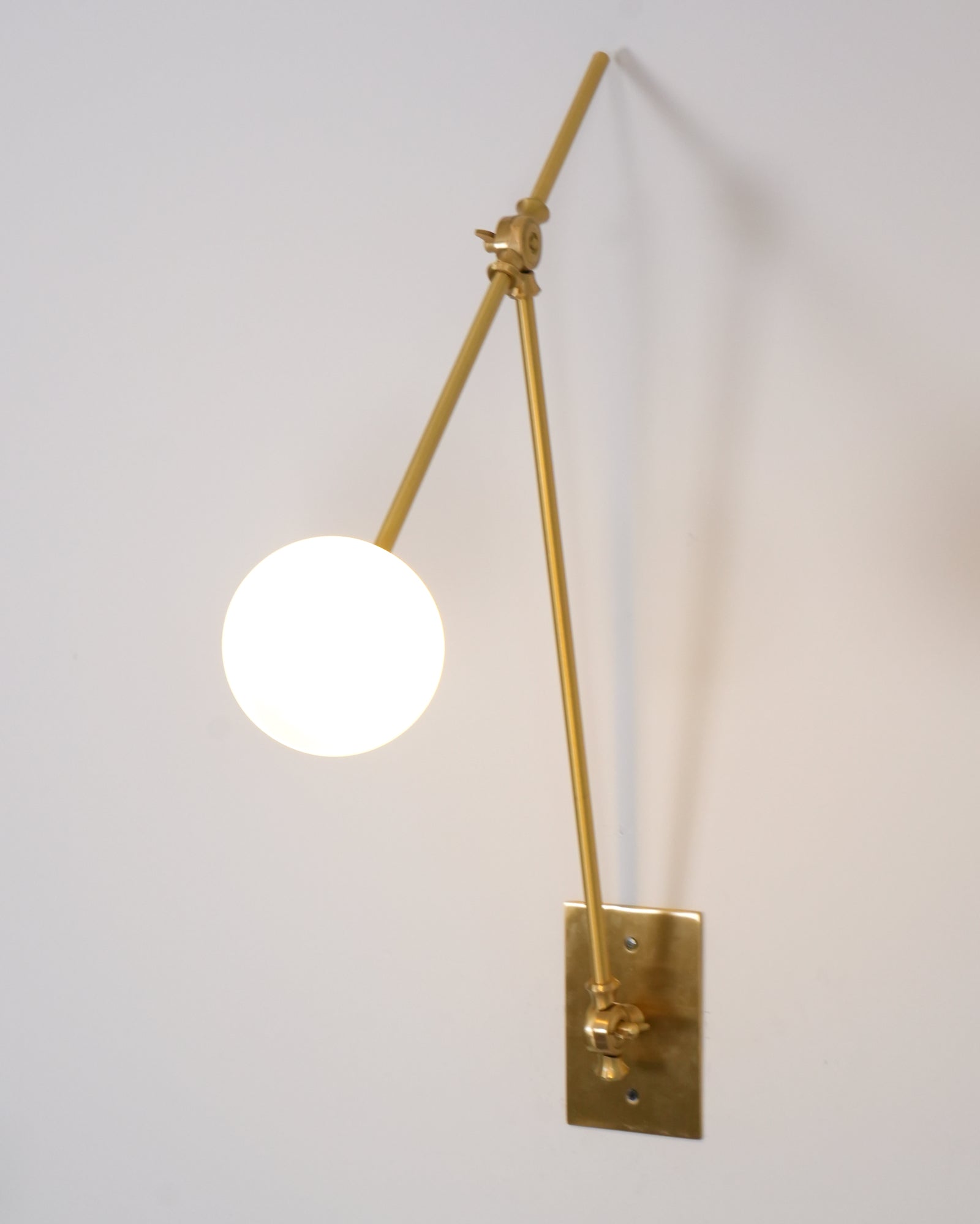 Auguri Adjustable Articulating Joint Wall Sconce Modern Indoor Brass Wall Lamp